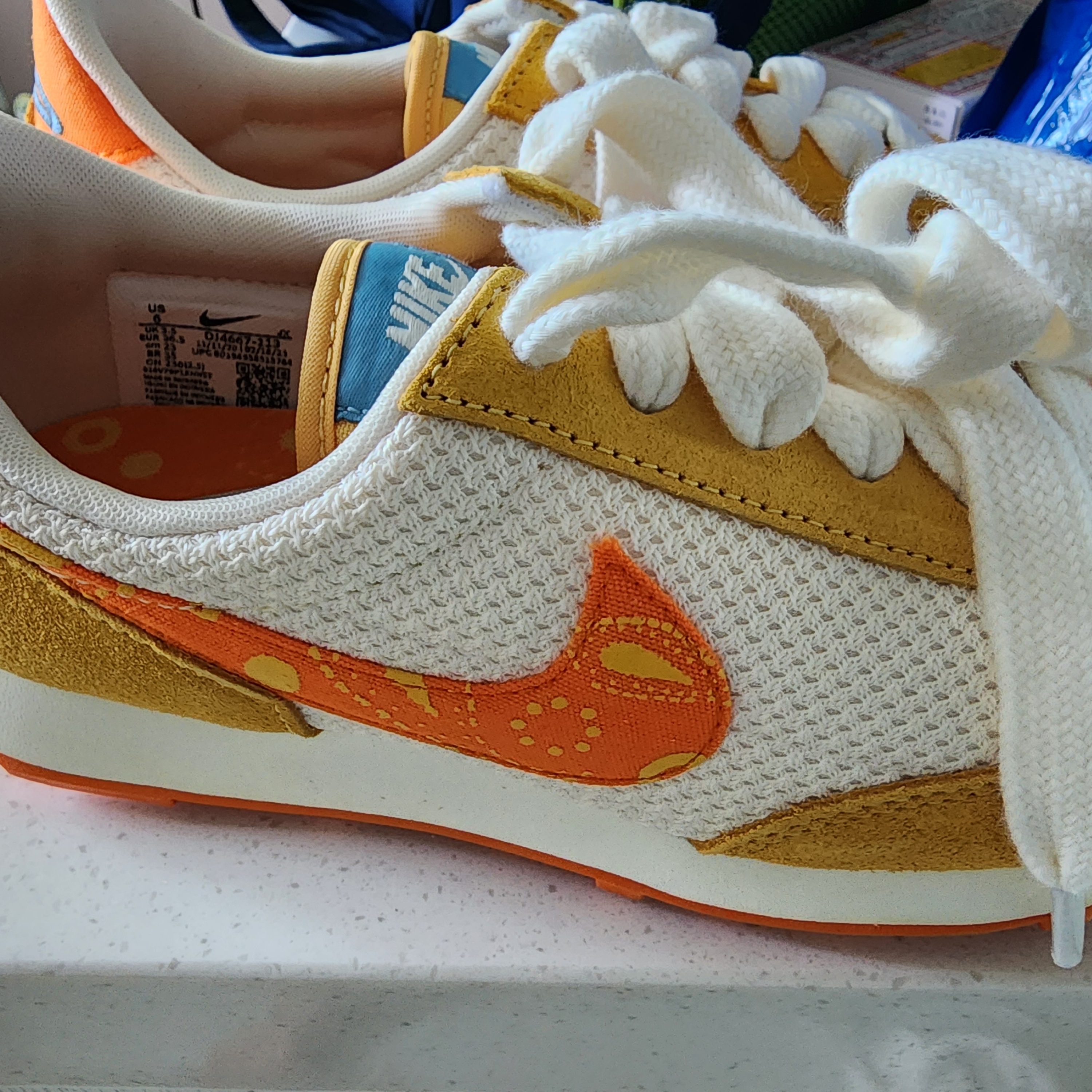 (W) Nike Daybreak Magma Orange 착용 스타일 - 1