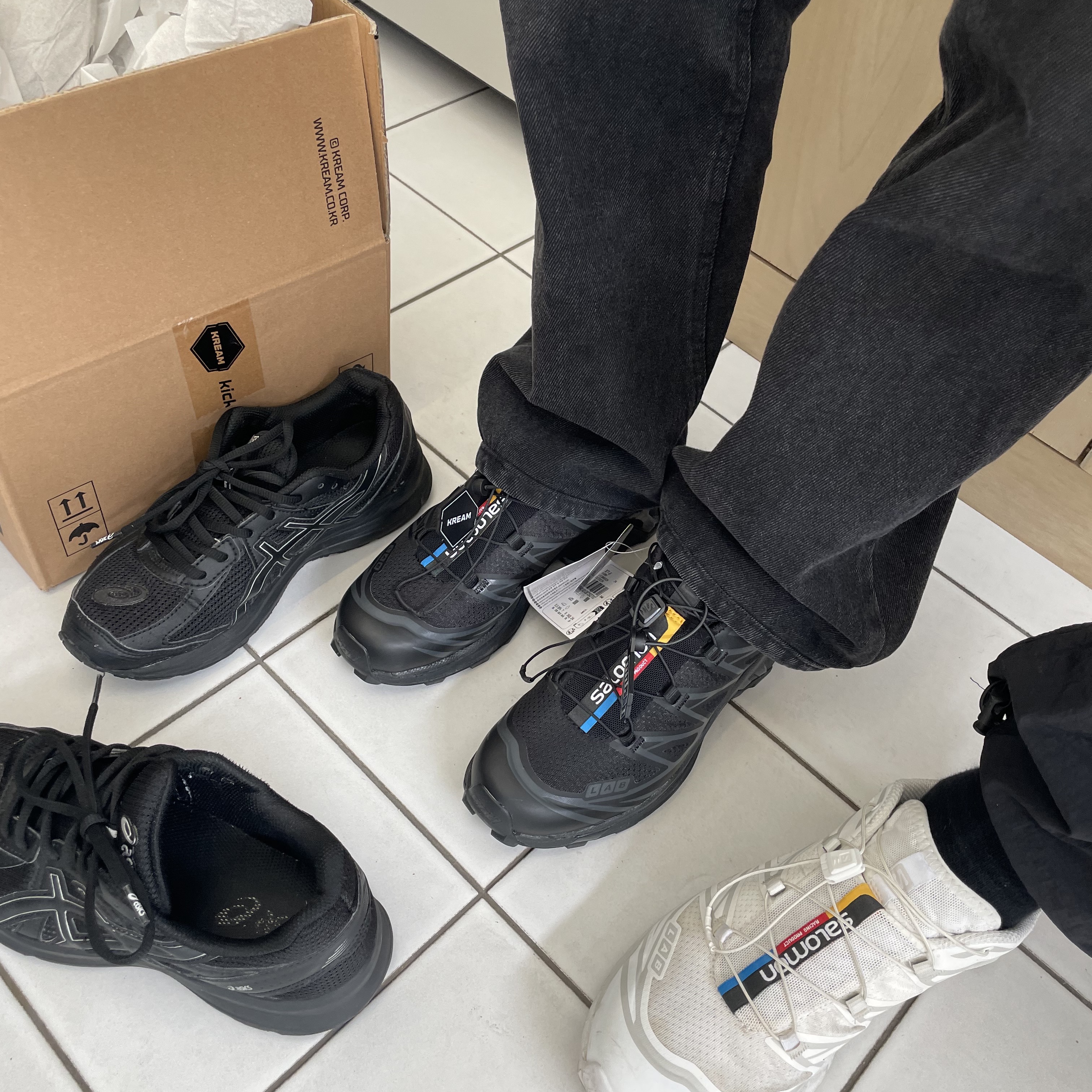 Salomon XT-6 ADV Black 착용 스타일