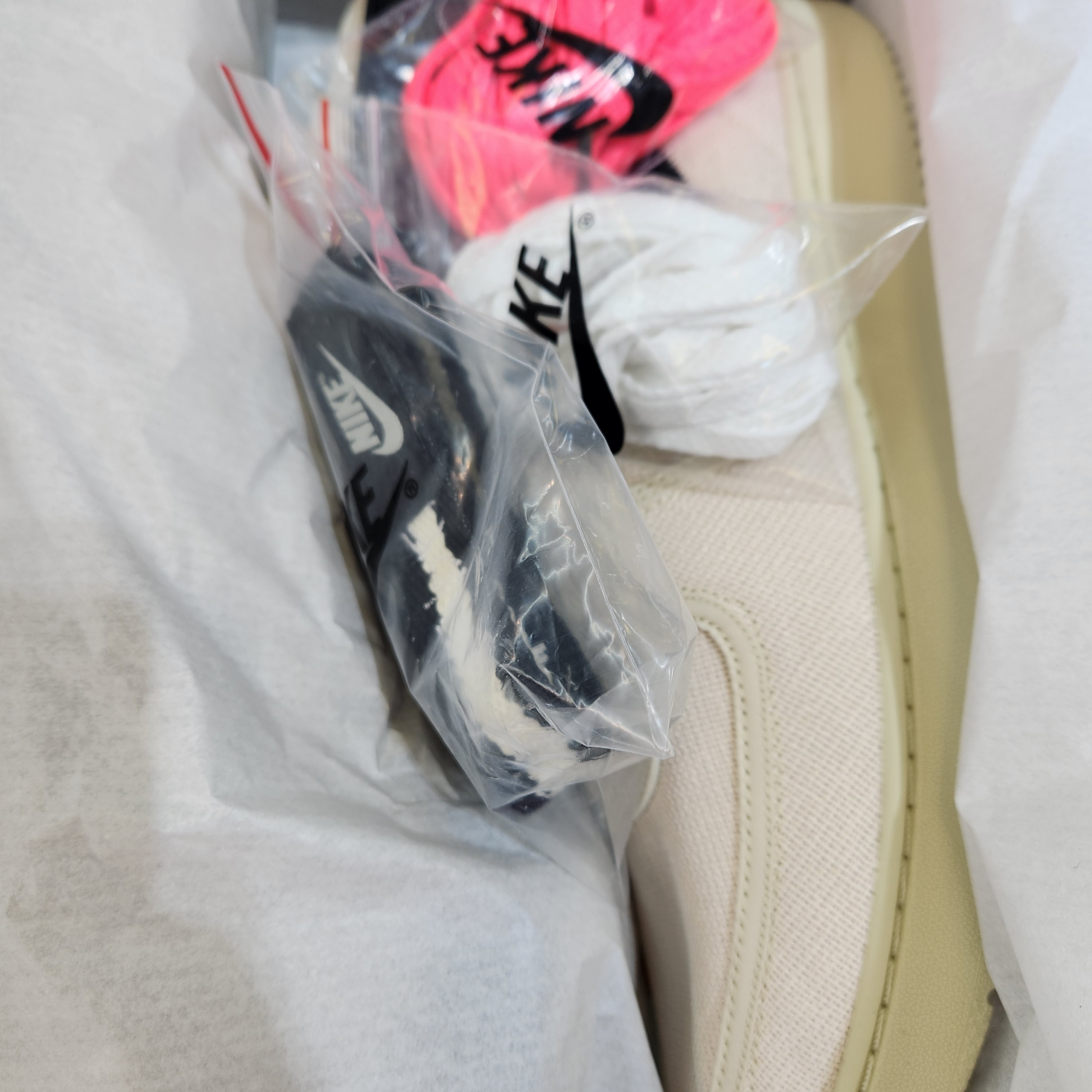 Nike x Stussy Vandal High Fossil 착용 스타일
