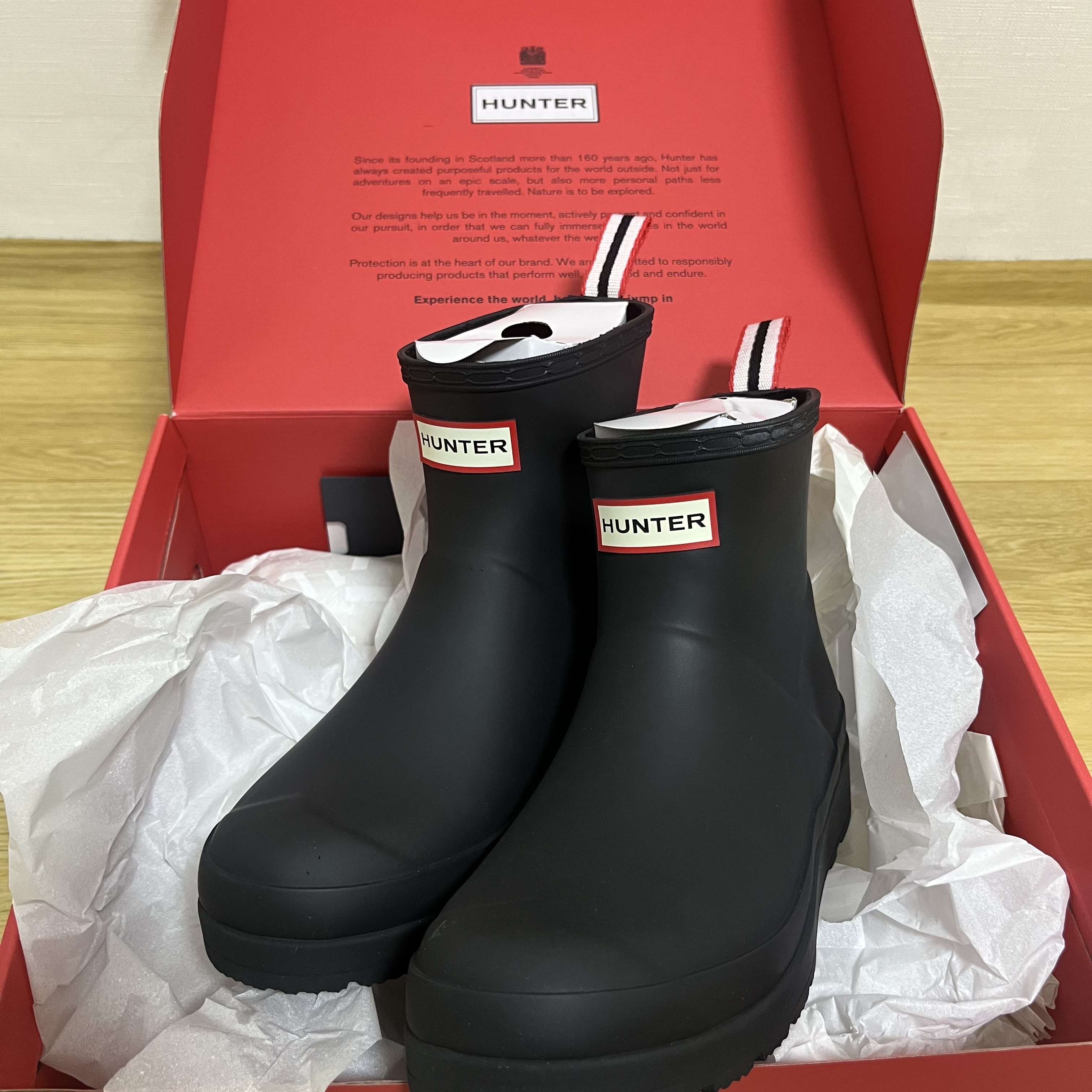 (W) Hunter Play Short Rain Boots Black 착용 스타일