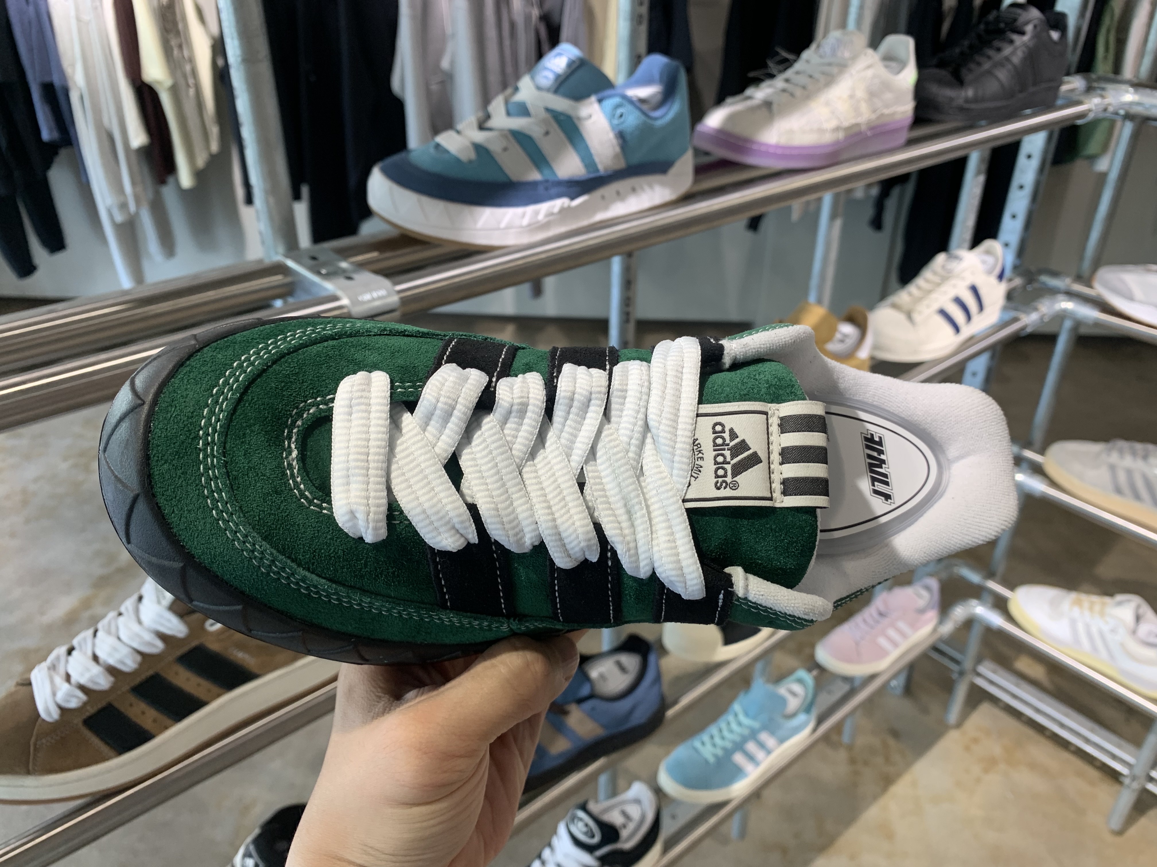 Adidas x YNuK Adimatic Dark Green Core Black 착용 스타일 - 3