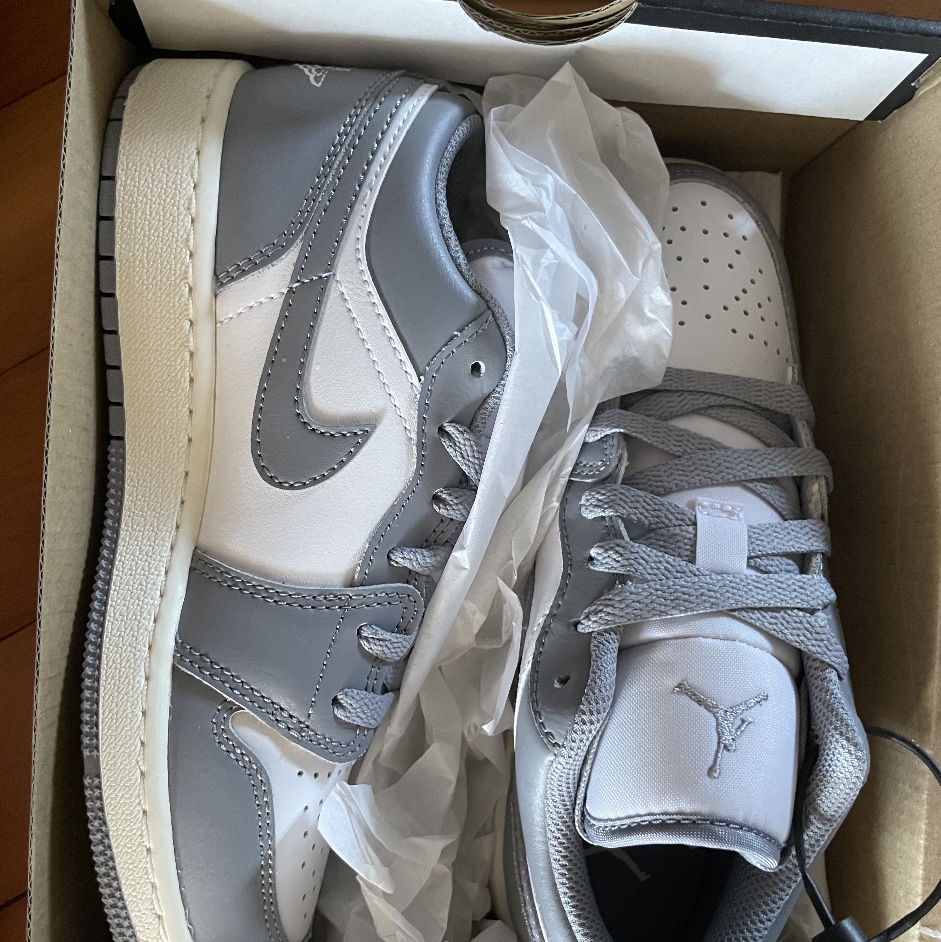 (GS) Jordan 1 Low Stealth and White 착용 스타일