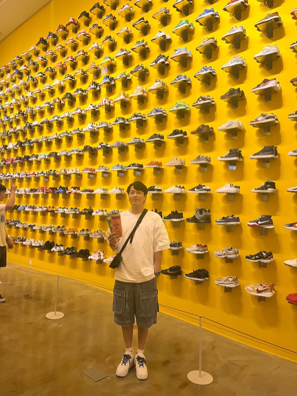 Nike x Billie Eilish Air Force 1 Low SP Triple White, Juun.J Snap Detail Out Pocket Denim Shorts Black - SS23 착용 스타일