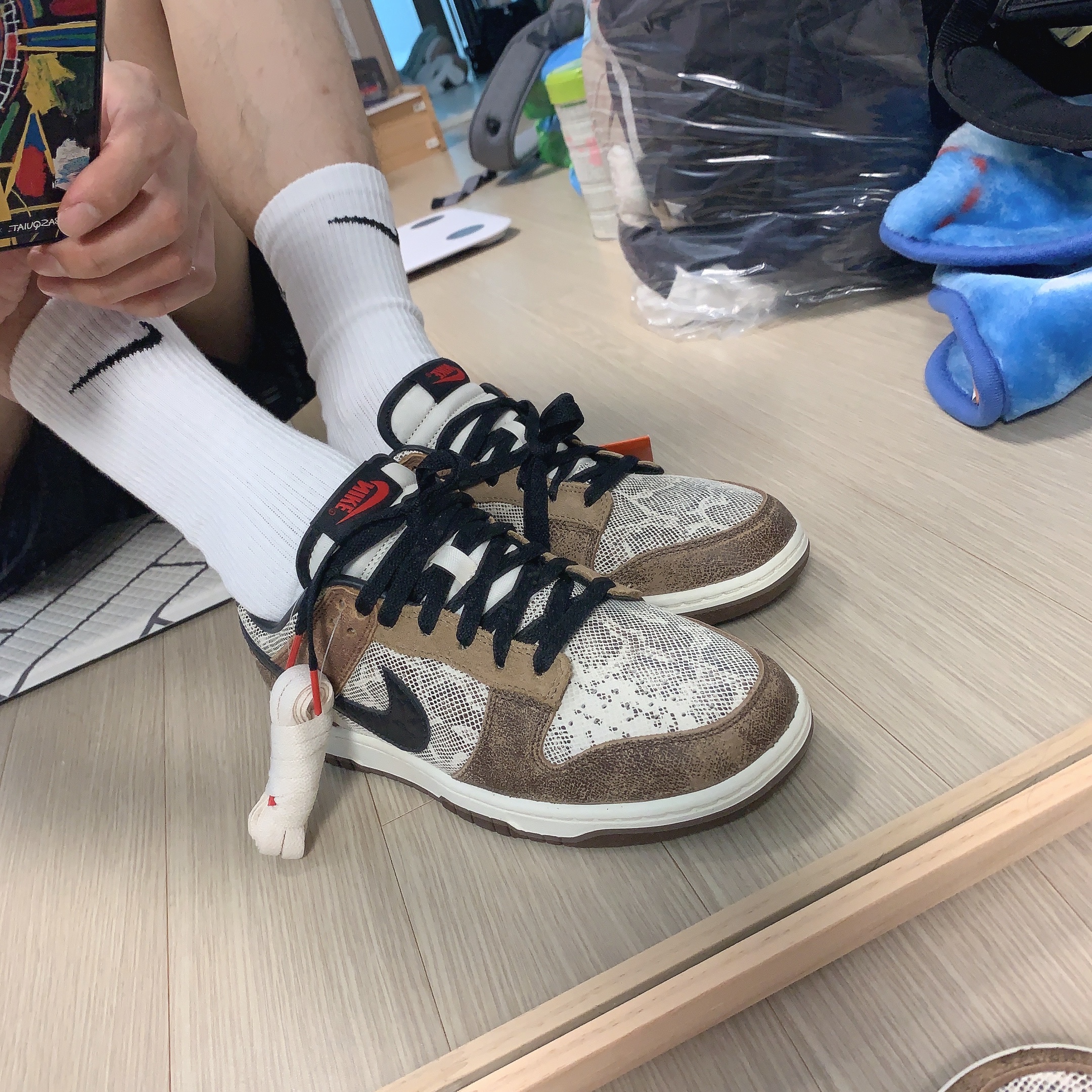 Nike Dunk Low PRM Head to Head, Nike NSW Woven Shorts Black - Asia 착용 스타일 - 3