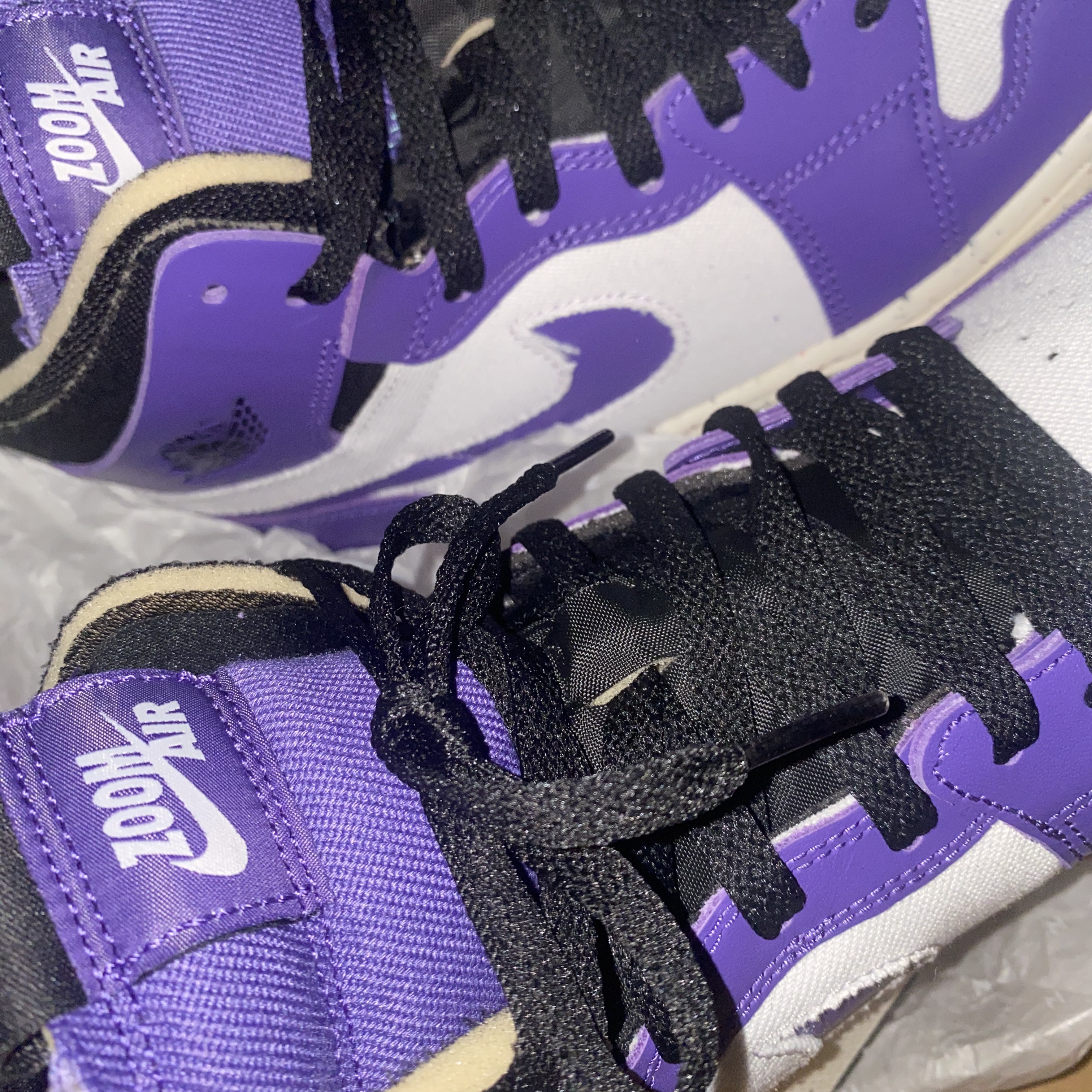 Jordan 1 Zoom Air CMFT Dark Iris 착용 스타일 - 2