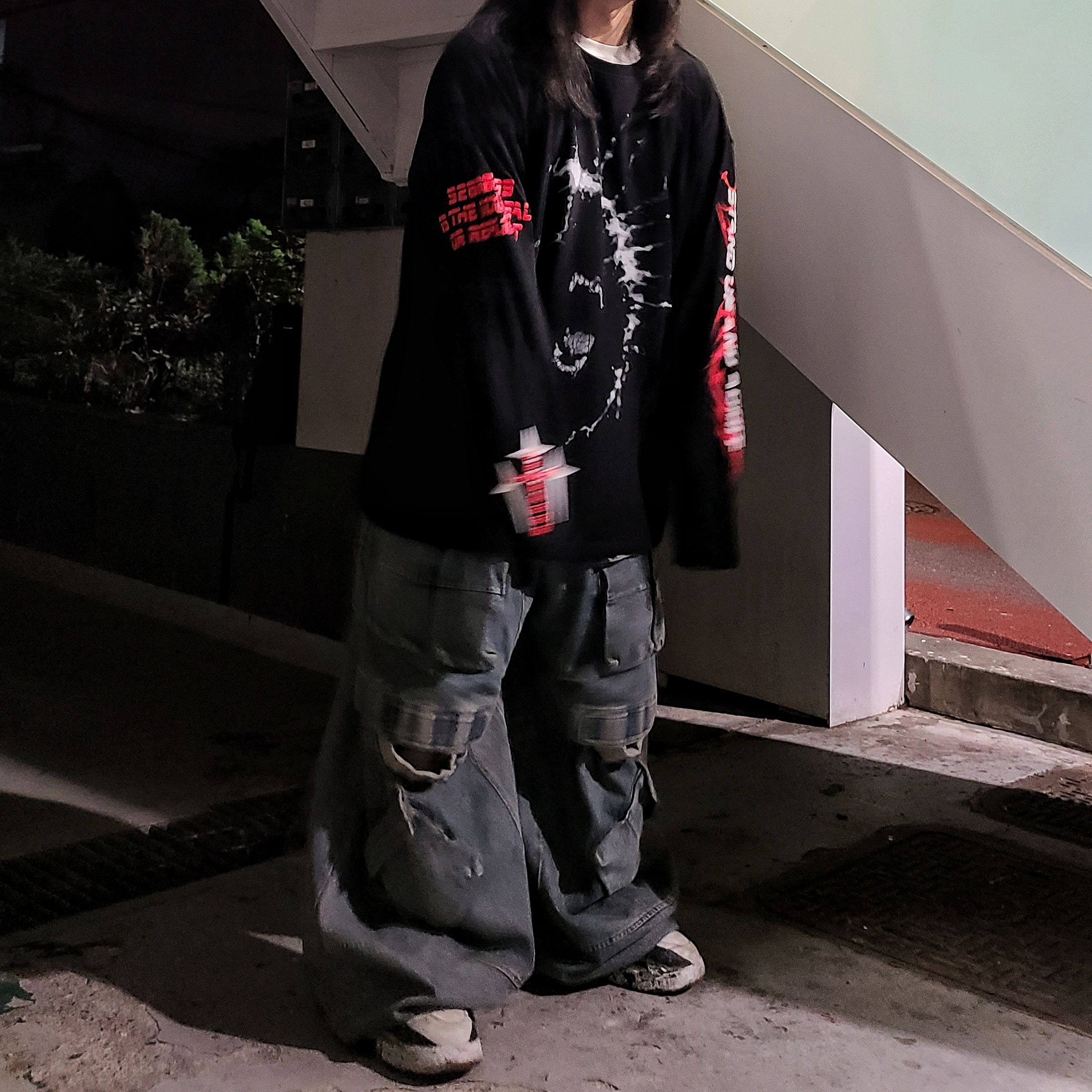 [KREAM 단독] Ourpas 061 Hell Runner Long Sleeve Black 착용 스타일 - 4