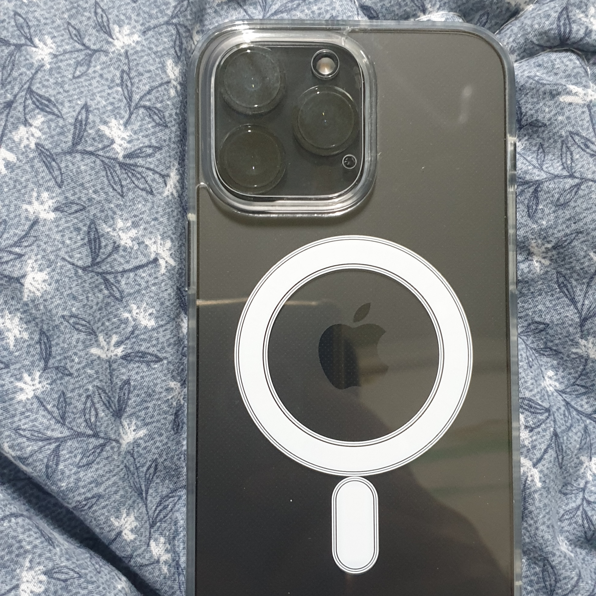 Apple iPhone 14 Pro Max 256GB Space Black (Korean Ver.) 착용 스타일