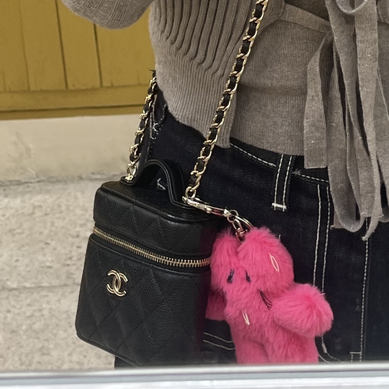 Godashin Cats Keyring Pink 착용 스타일