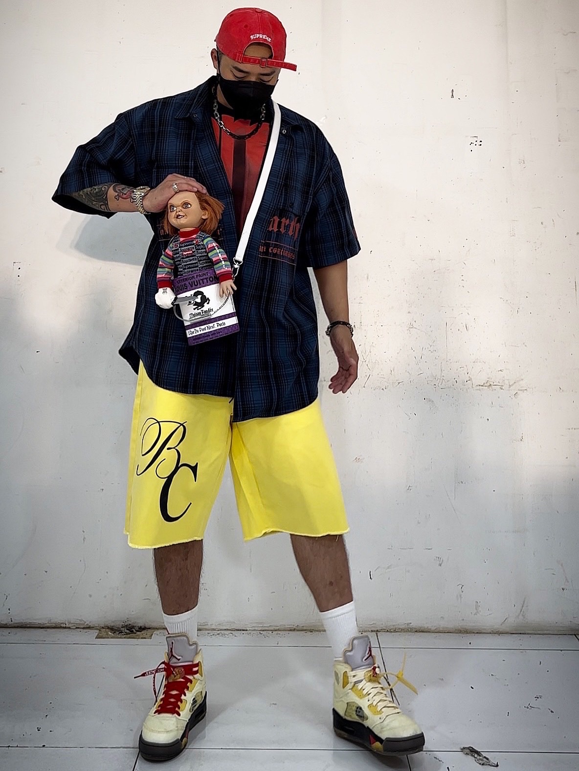 Supreme Pigment Canvas S Logo 6-Panel Red - 23SS, Supreme Bleed Logo S/S Top Black - 20FW 착용 스타일 - 4