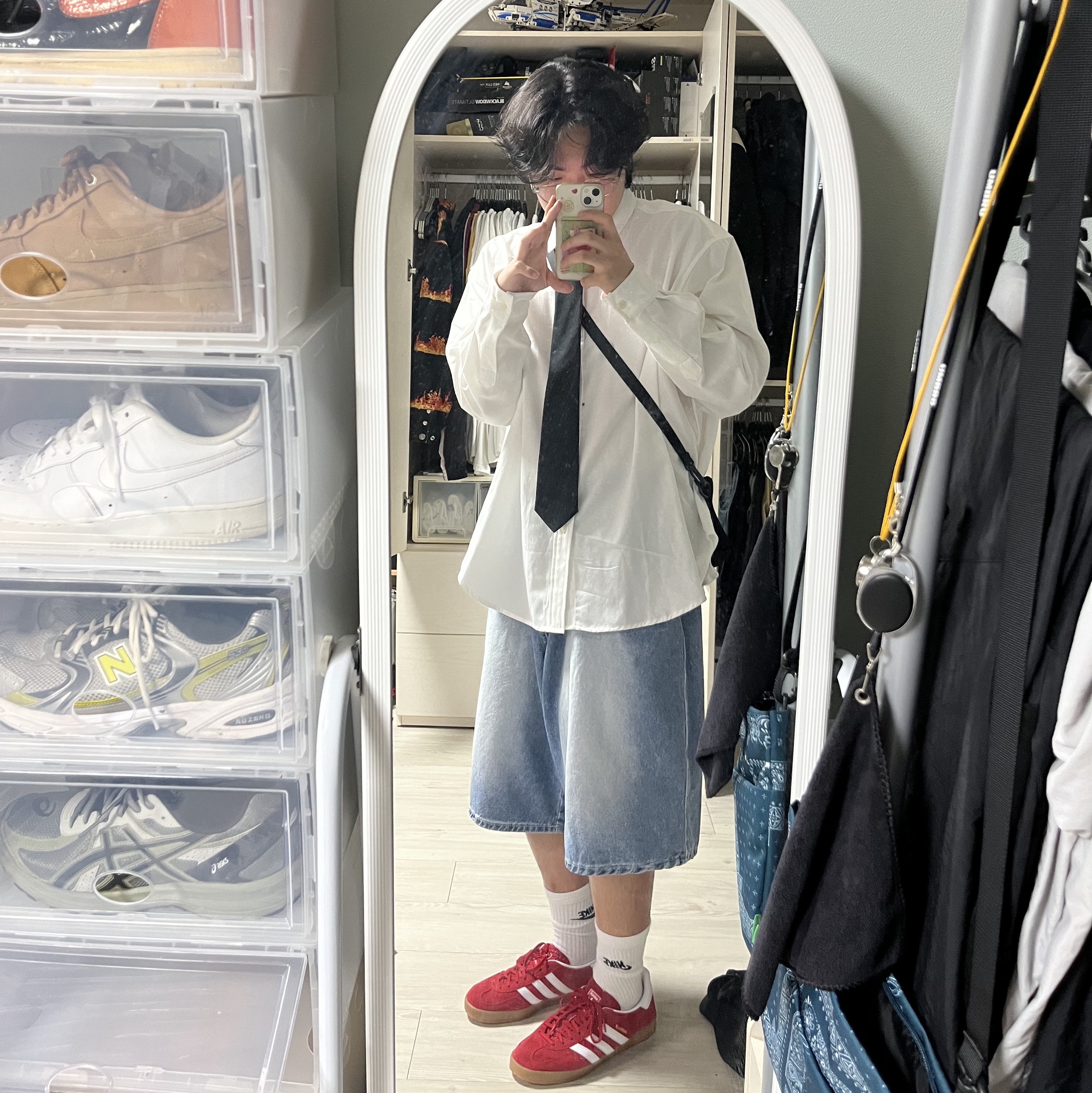Adidas Gazelle Indoor Scarlet 착용 스타일 - 2