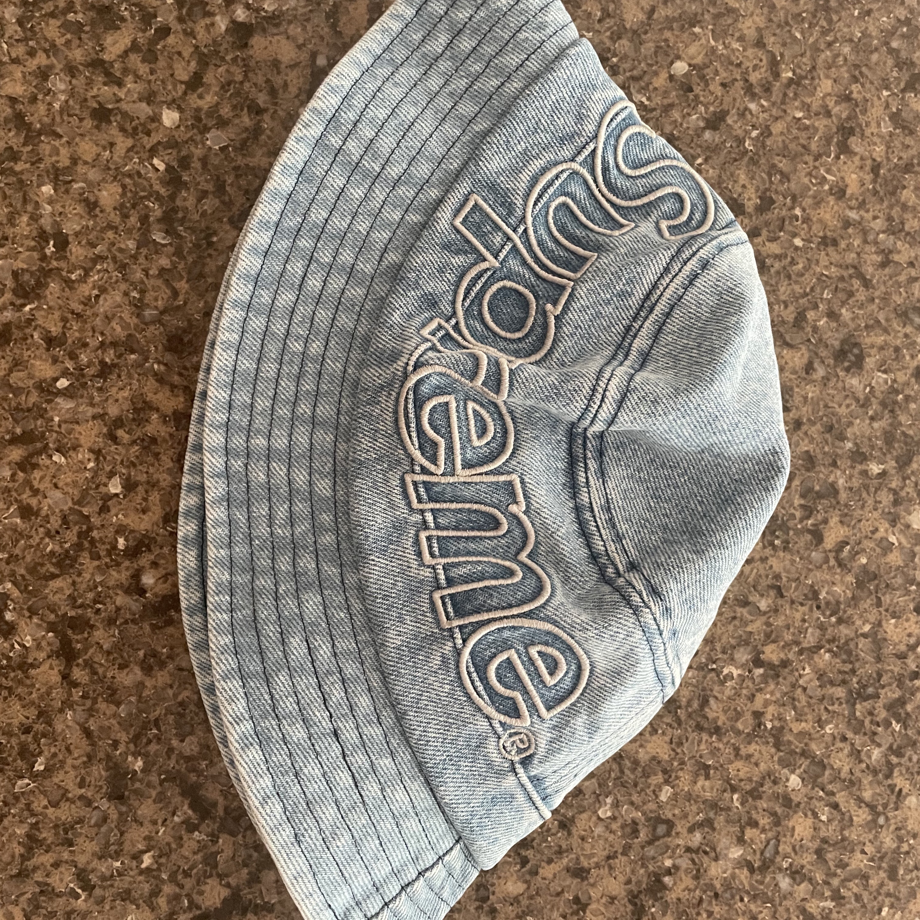 Supreme Outline Crusher Denim - 23SS 착용 스타일