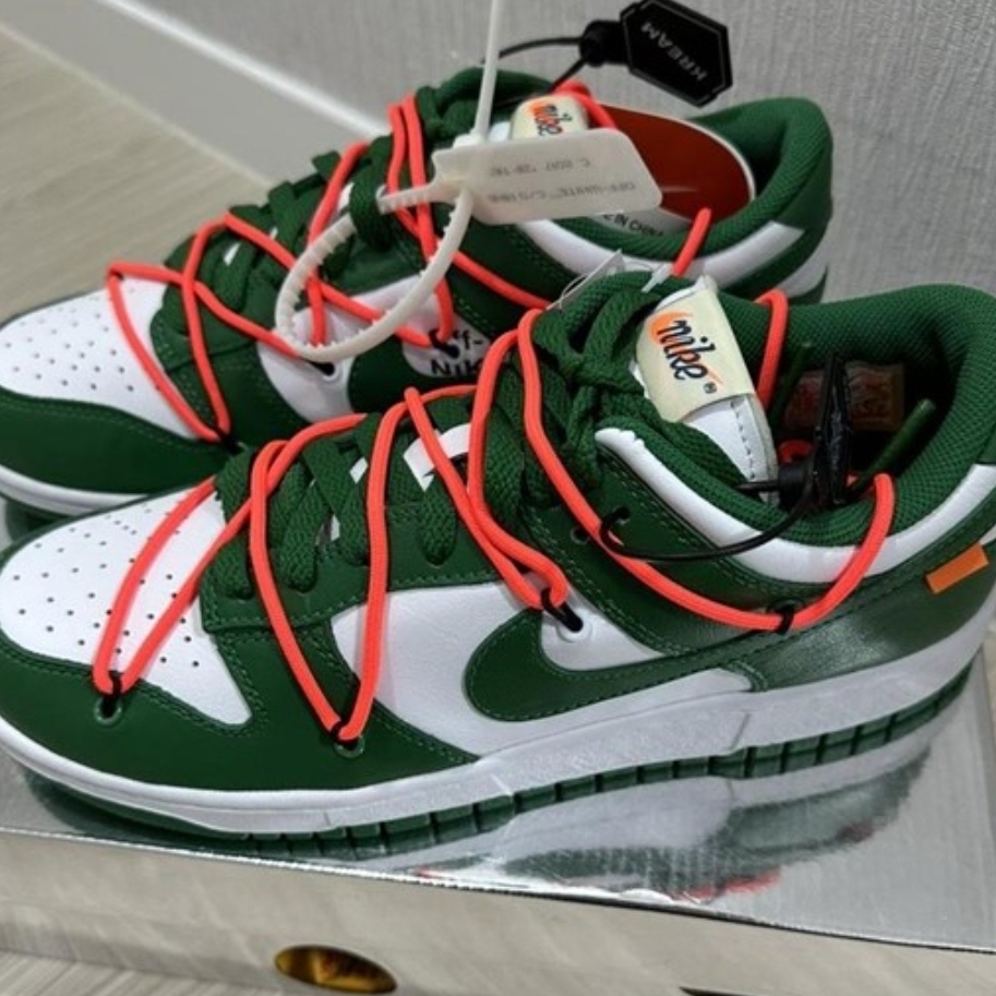 Nike x Off-White Dunk Low Pine Green 착용 스타일
