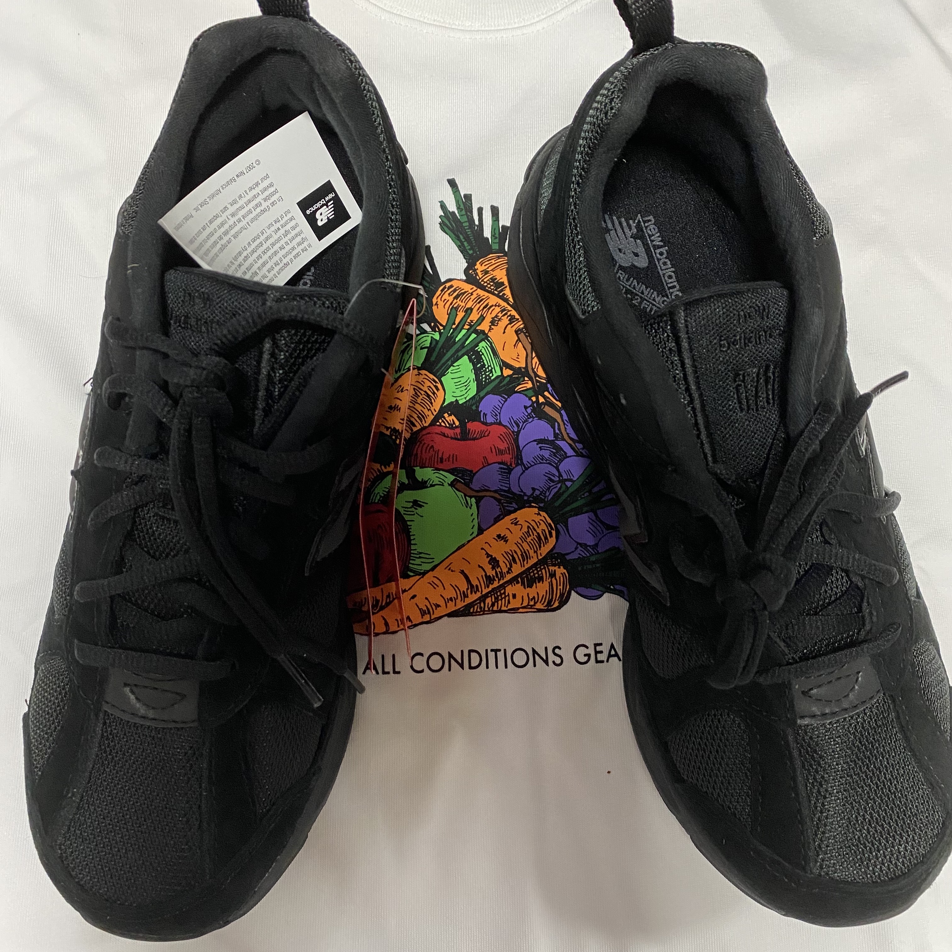 New Balance 878 Triple Black 착용 스타일