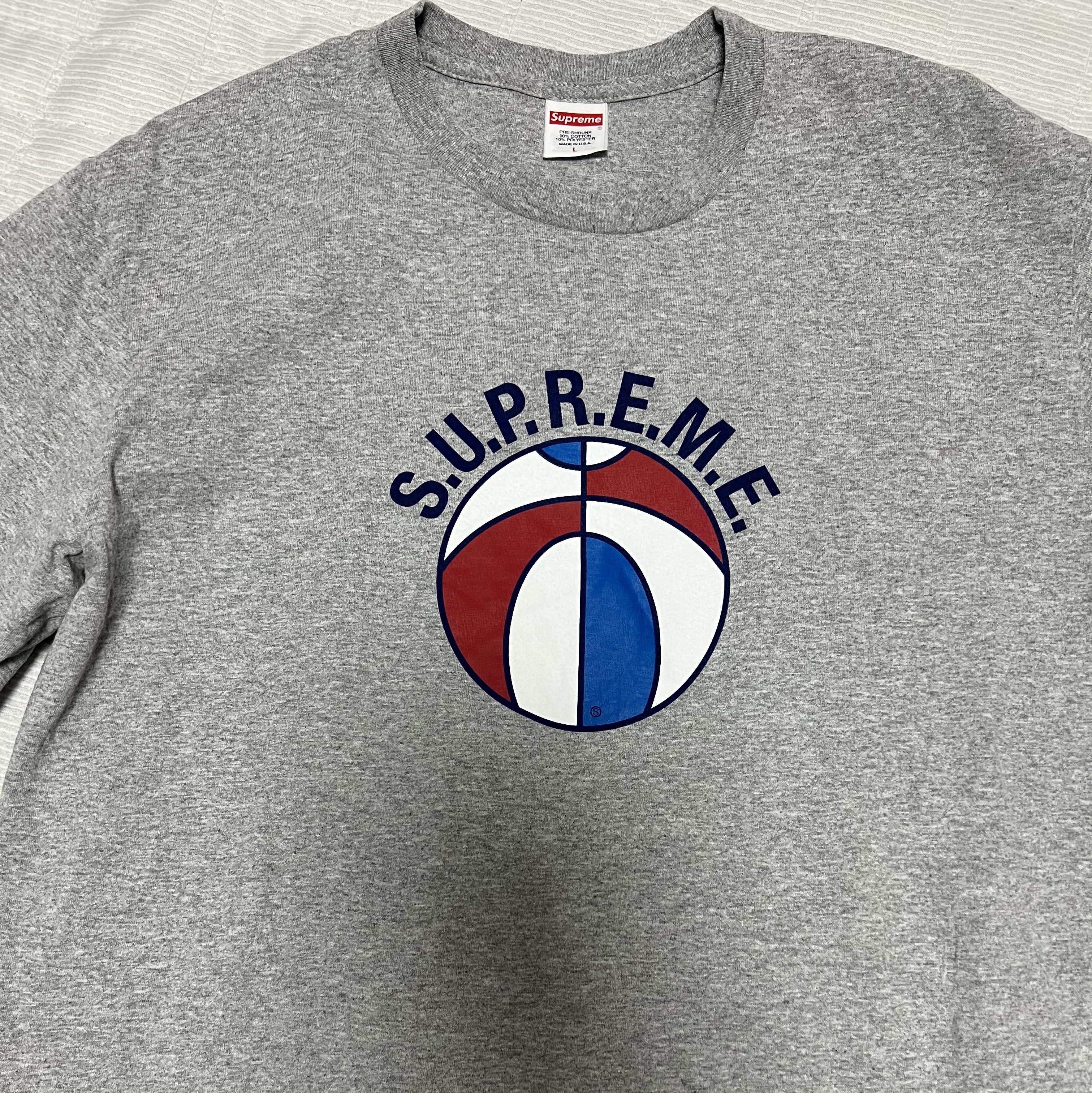 Supreme League T-Shirt Heather Grey - 23SS 착용 스타일