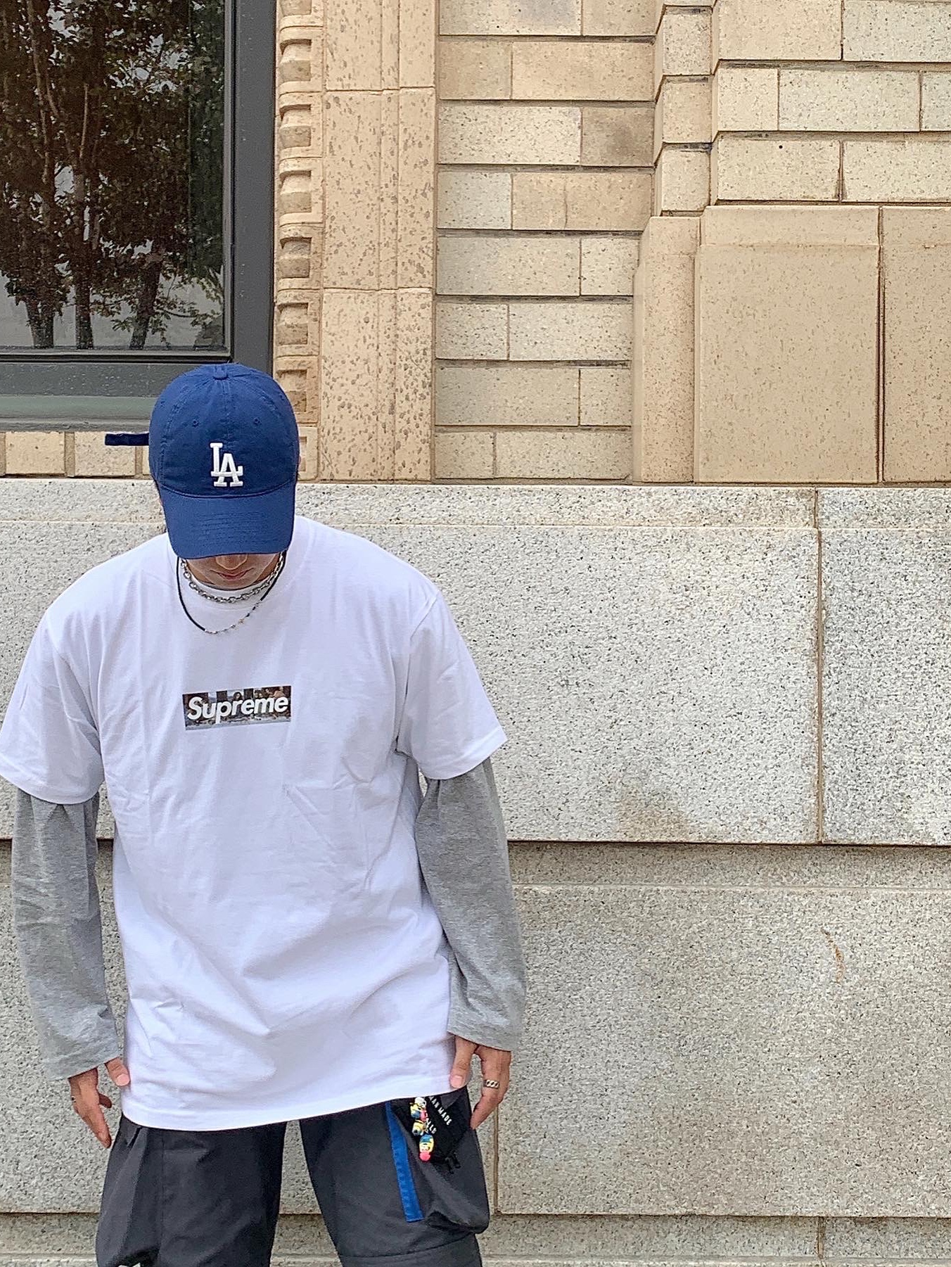 Supreme Milan Box Logo T-Shirt White - 21SS, Nike x Comme des Garcons Homme Plus Air Max Sunder SP White Black 착용 스타일 - 3