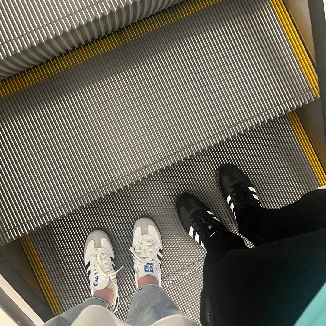 Adidas Samba OG Black White Gum, Adidas Samba OG Cloud White 착용 스타일