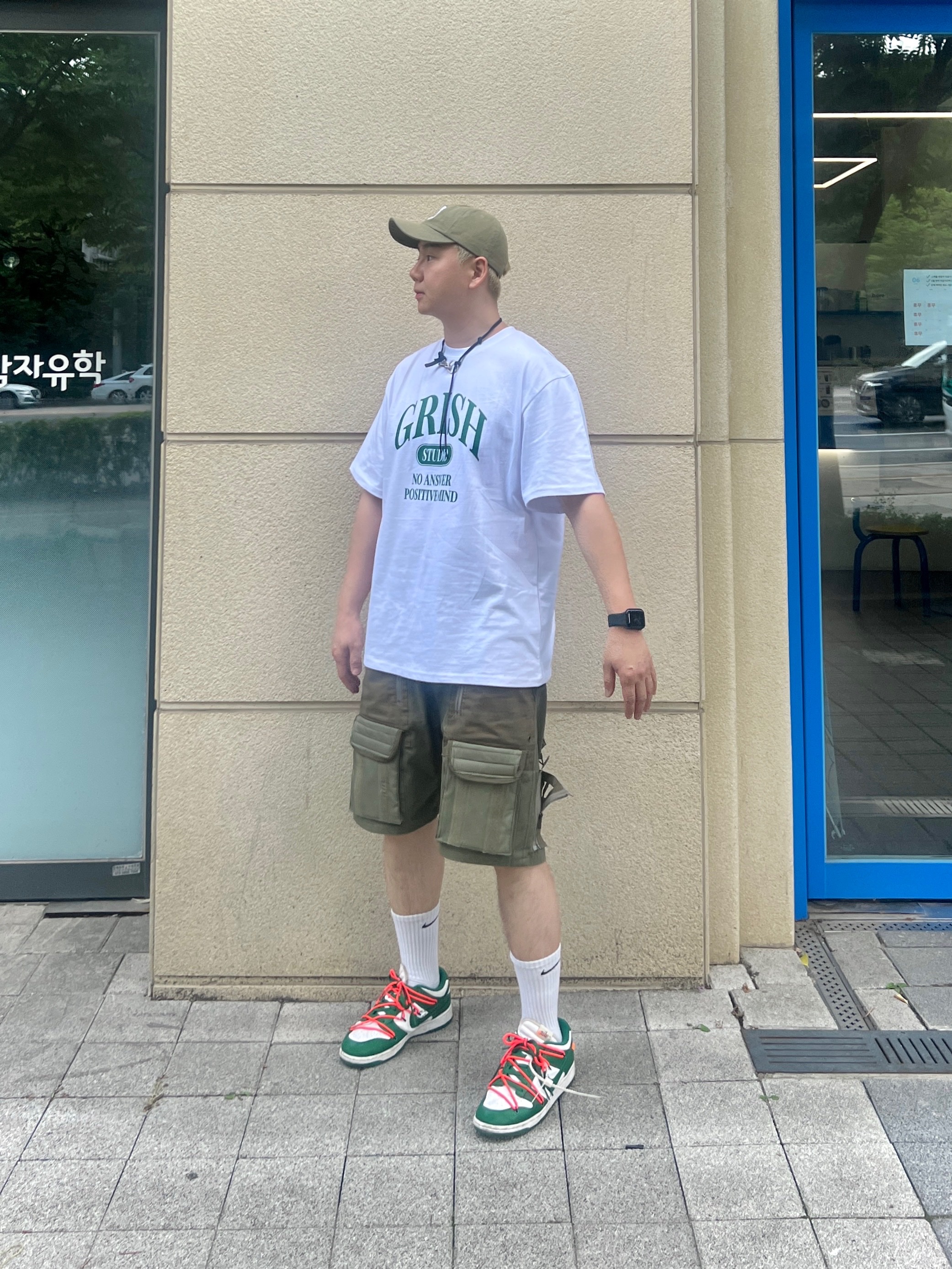 Nike x Off-White Dunk Low Pine Green, Supreme Kevlar Denim S Logo 6-Panel Olive - 22SS 착용 스타일 - 3
