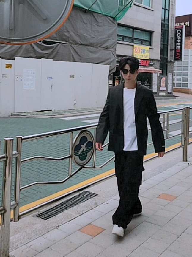 Zara x Ader Error Oversize Blazer Black, Nike x Ambush Air Force 1 Low SP Phantom 착용 스타일 - 2