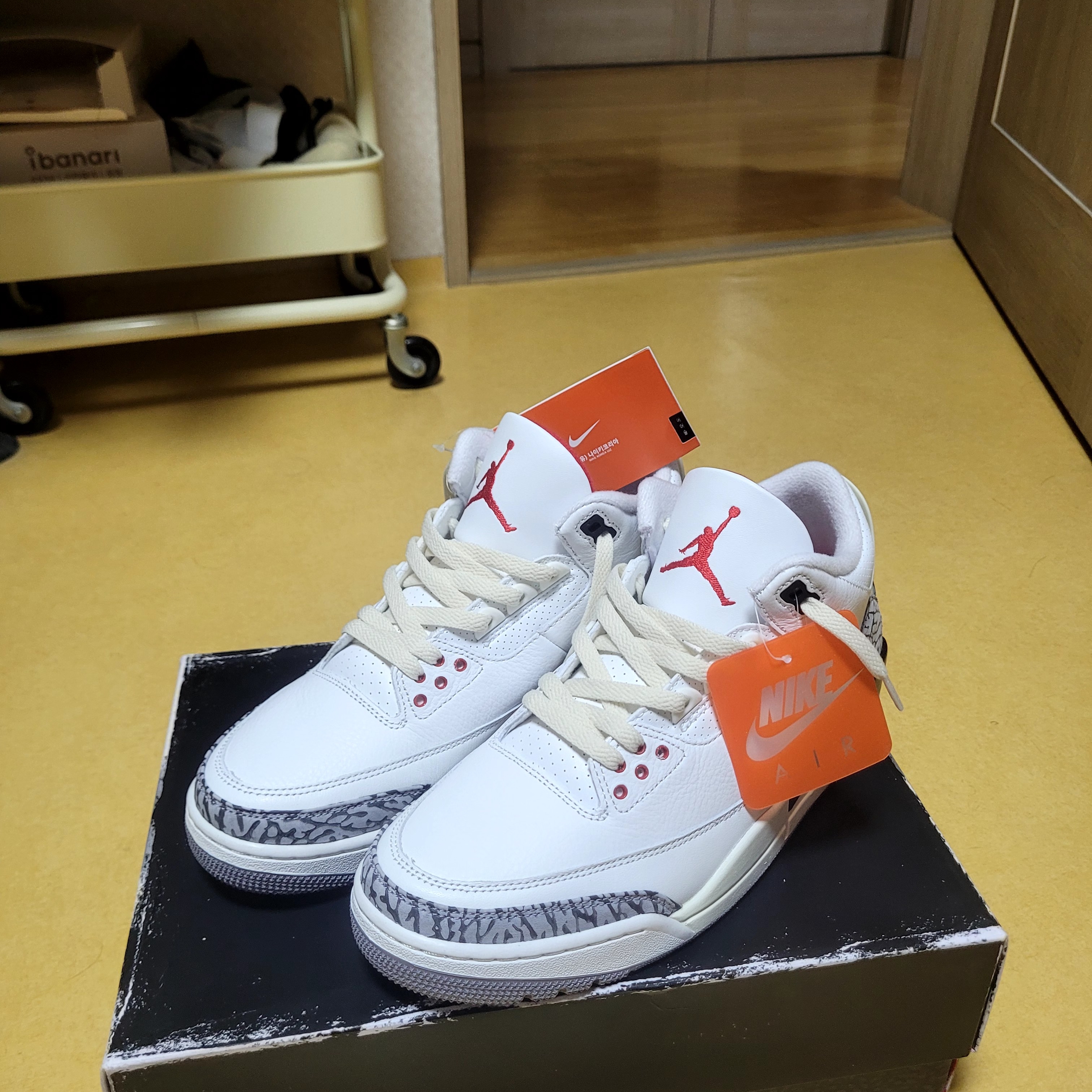 Jordan 3 Retro White Cement Reimagined 착용 스타일