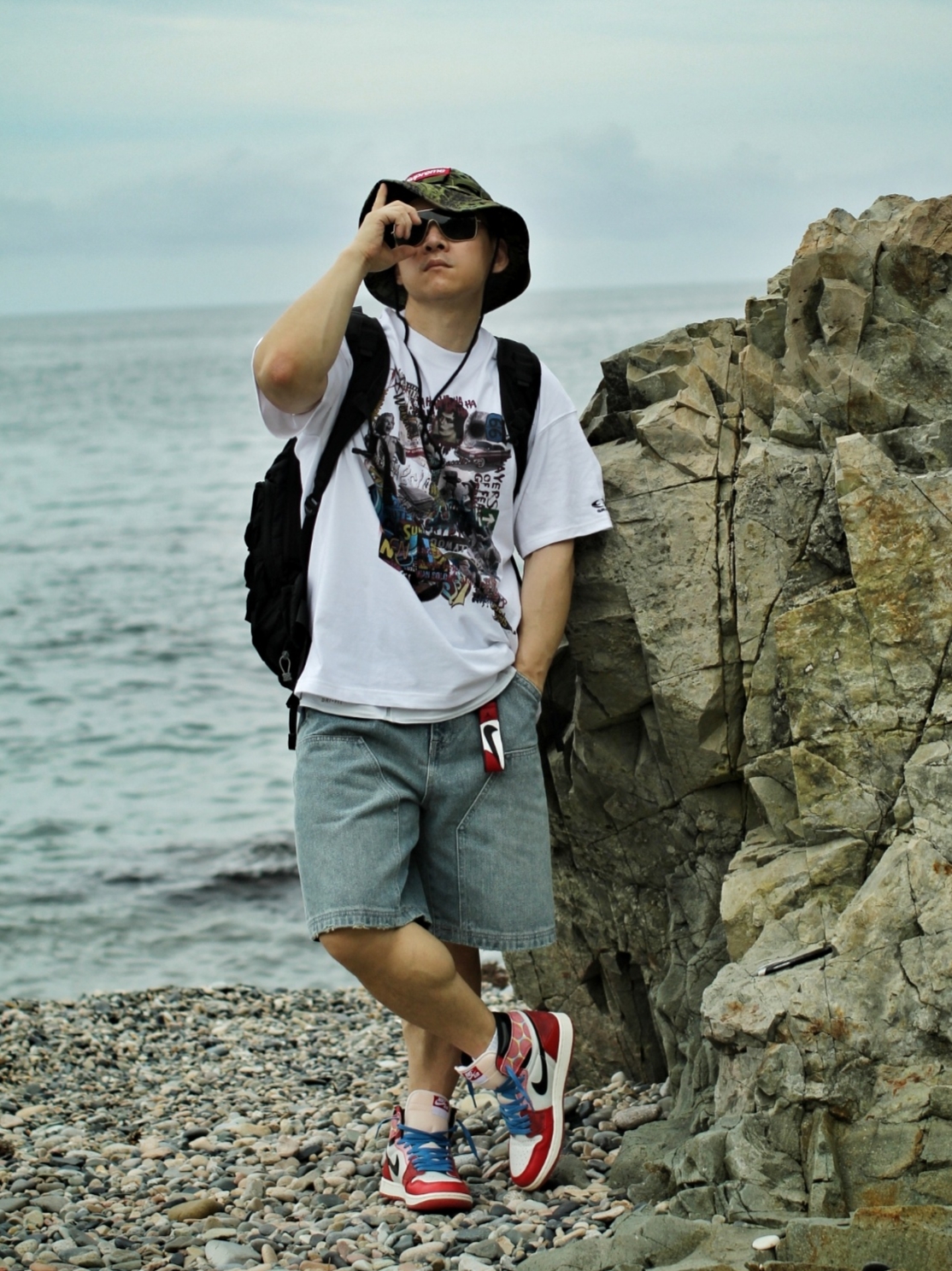 Supreme Military Boonie Olive Prym1 Camo - 22SS, Oakley Kitchen Sink Backpack Stealth Black 착용 스타일 - 3