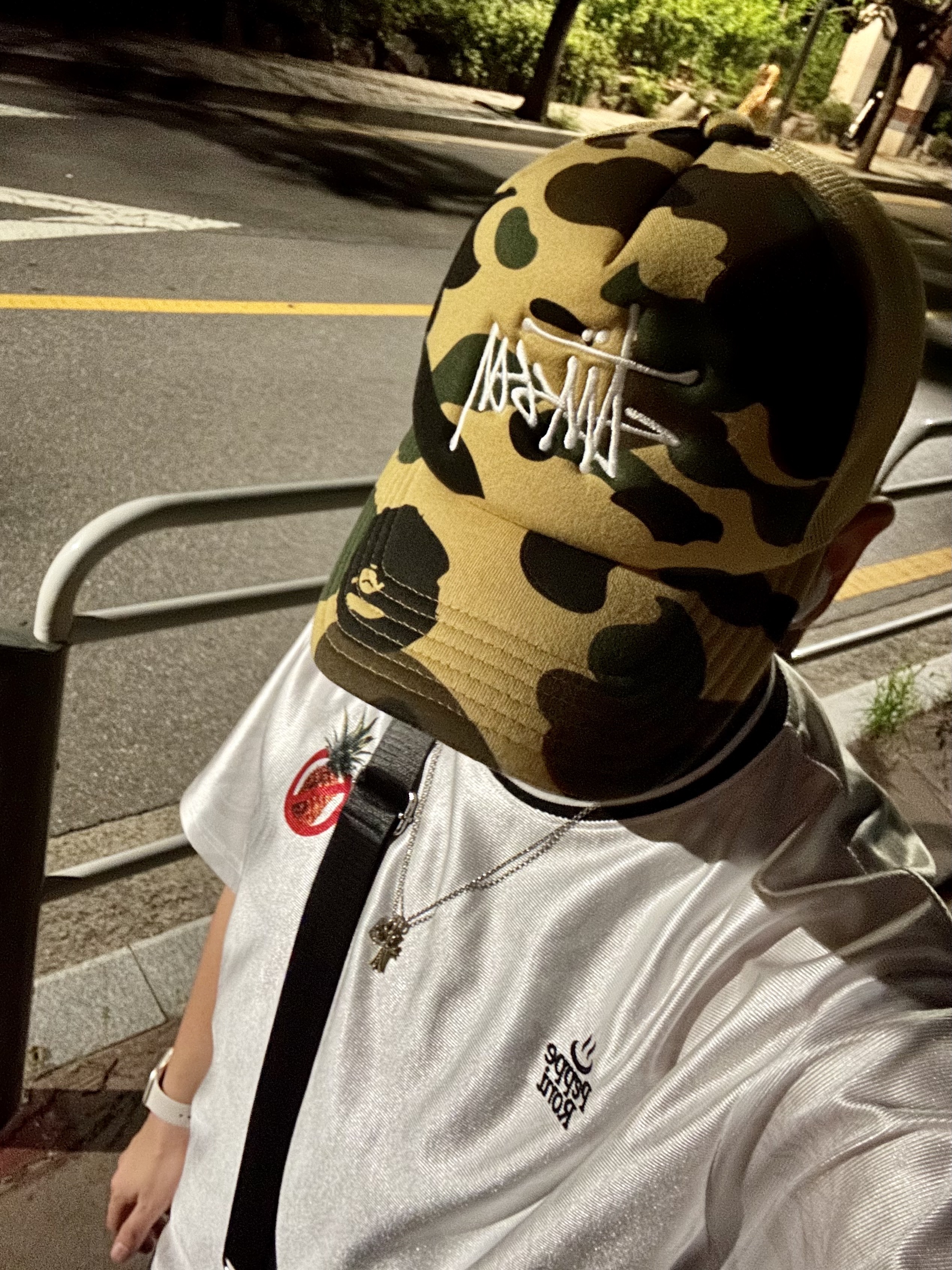 Stussy x BAPE Trucker Cap Yellow 착용 스타일