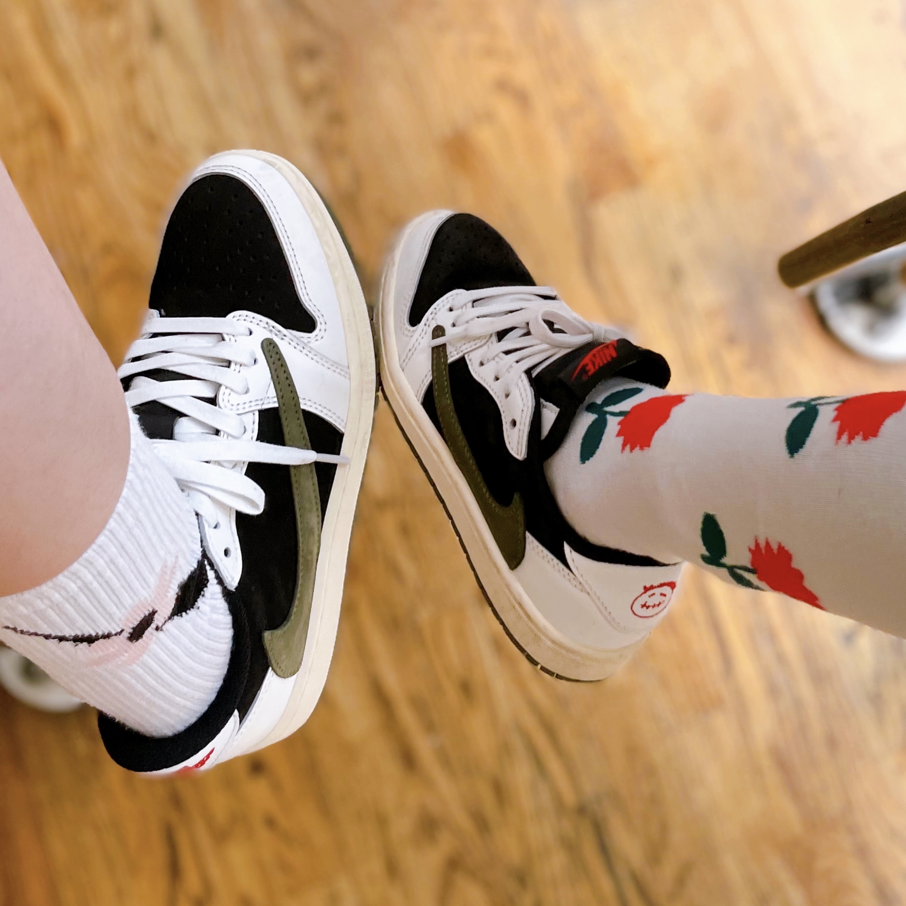 (W) Jordan 1 x Travis Scott Retro Low OG SP Medium Olive, (PS) Jordan 1 x Travis Scott Retro Low OG SP Medium Olive 착용 스타일