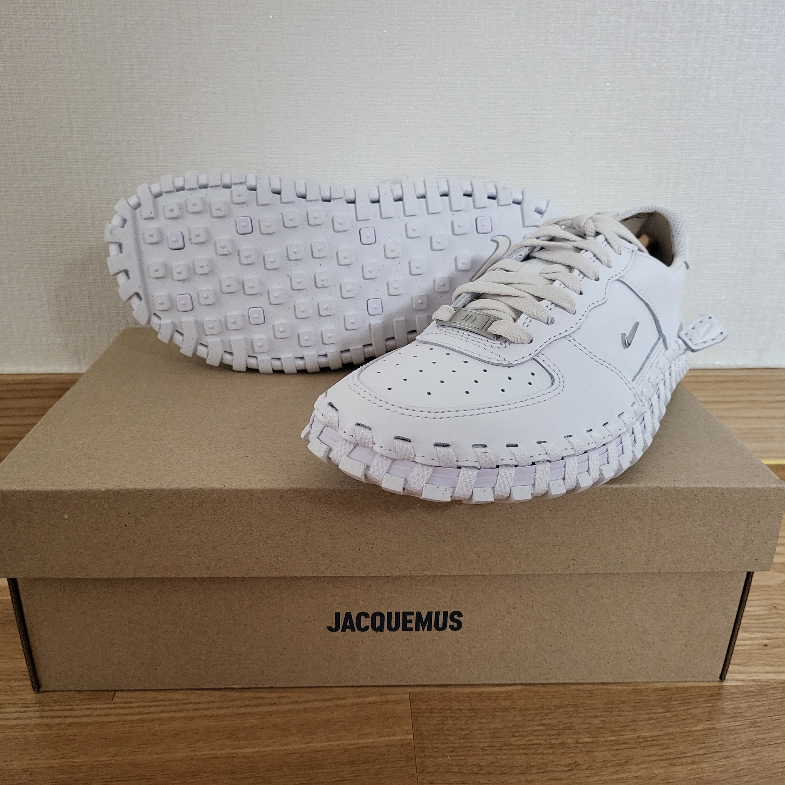 Nike x Jacquemus J Force 1 Low LX SP White 착용 스타일