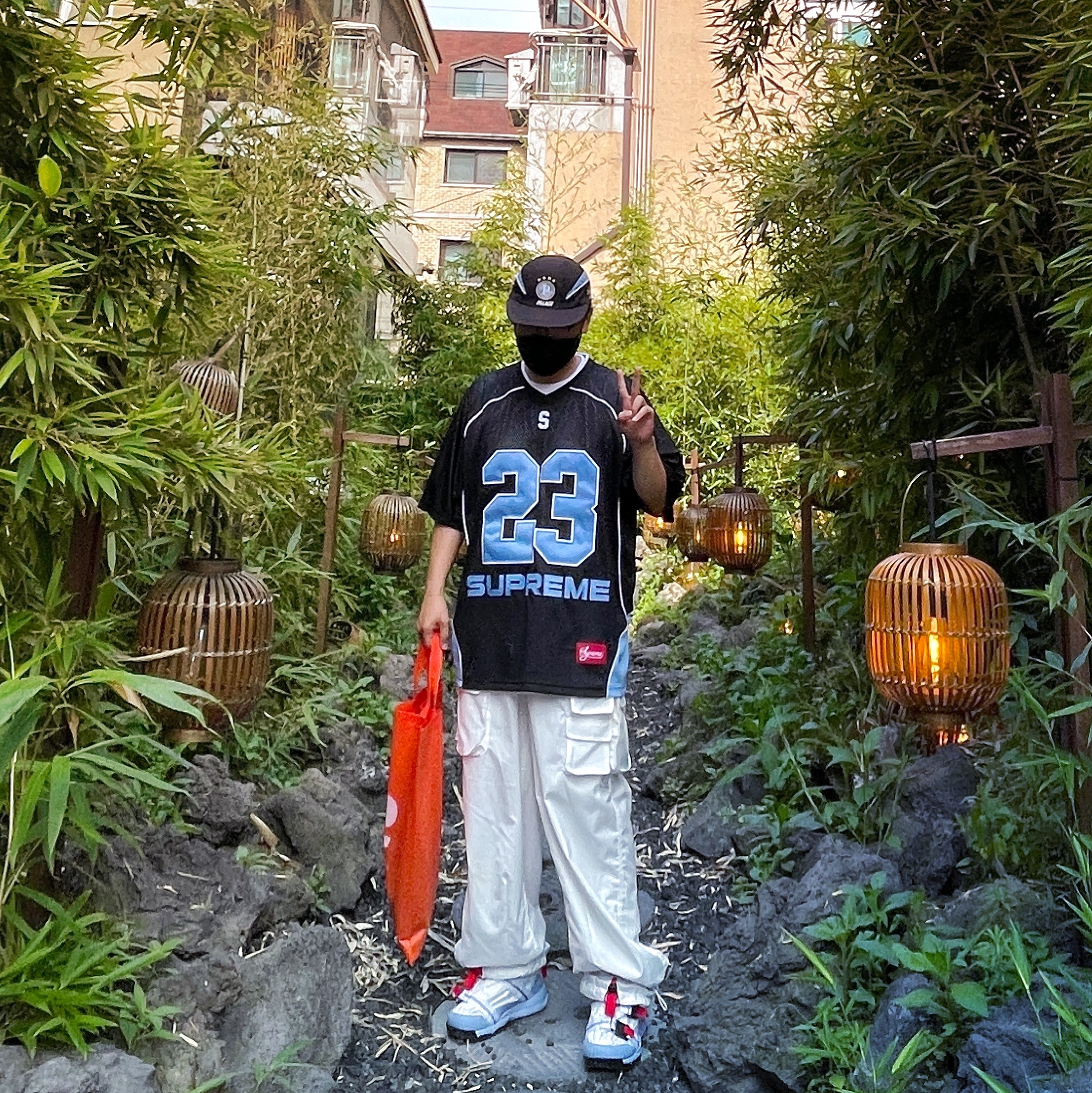 Supreme Perfect Season Football Jersey Black - 23SS, Nike x Tom Sachs Mars Yard Overshoe 3.0 착용 스타일