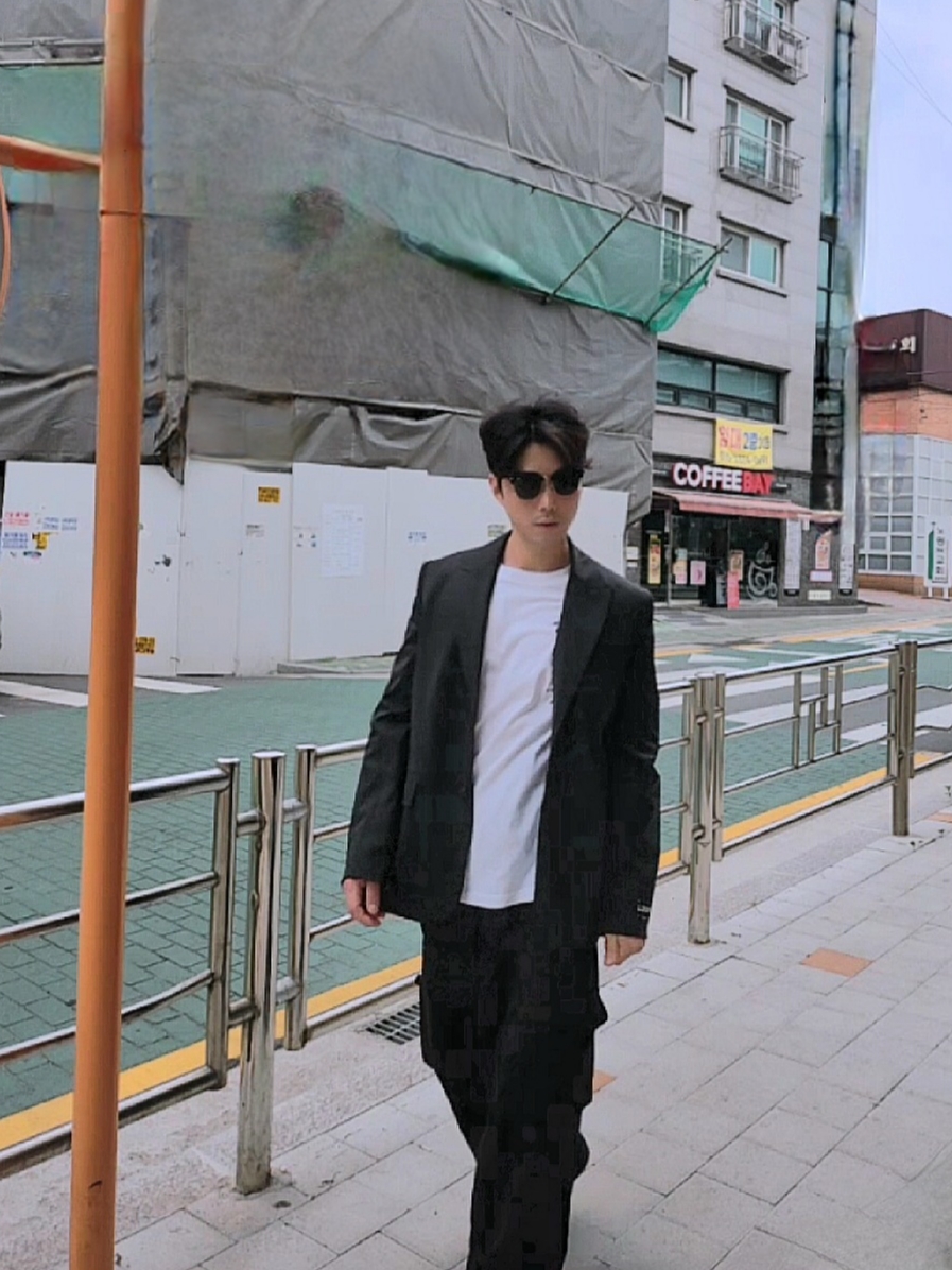 Zara x Ader Error Oversize Blazer Black, Nike x Ambush Air Force 1 Low SP Phantom 착용 스타일 - 3