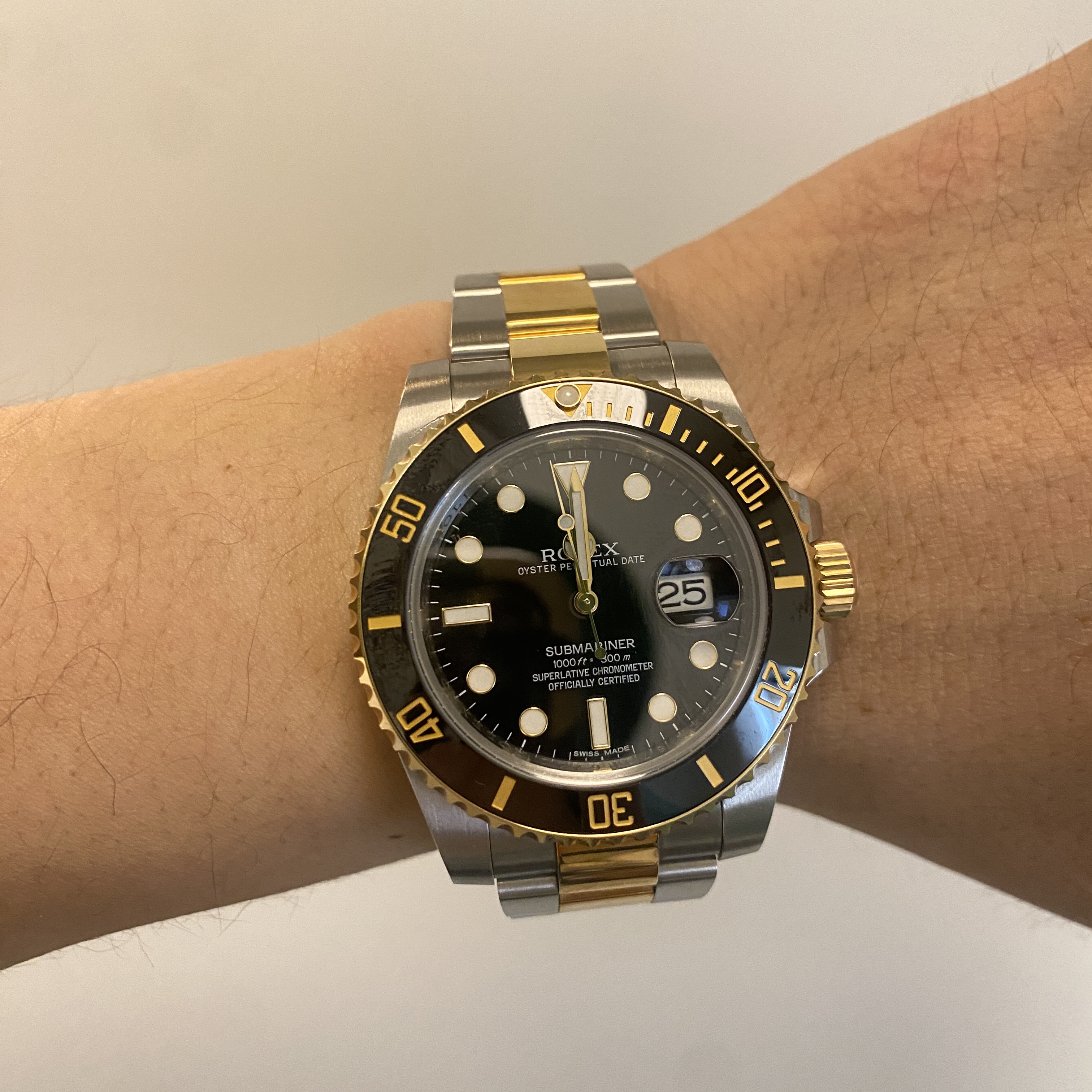 Rolex Submariner Date 41mm 126613LN Black Oyster 착용 스타일
