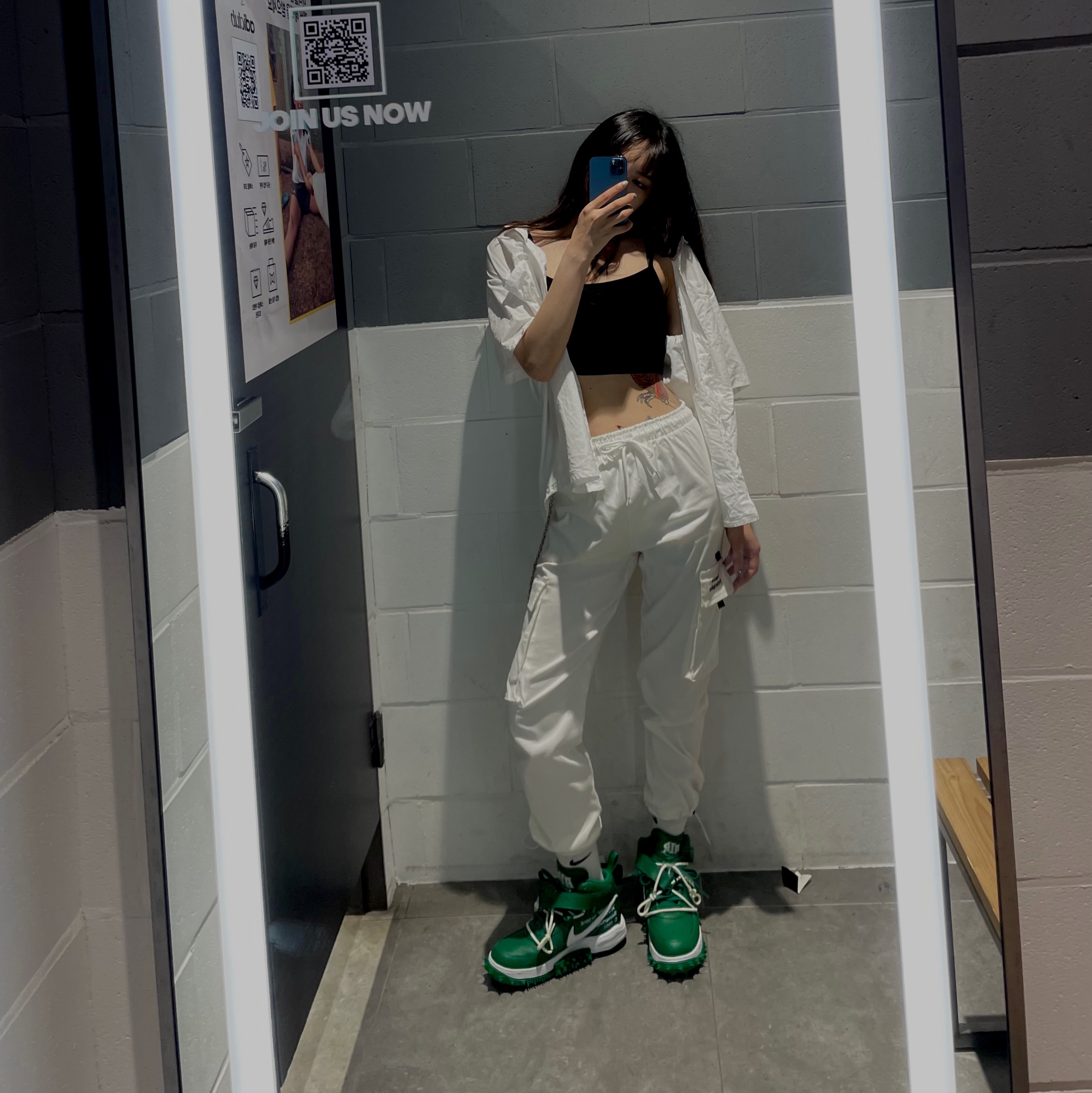 Nike x Off-White Air Force 1 Mid SP Leather Pine Green 착용 스타일