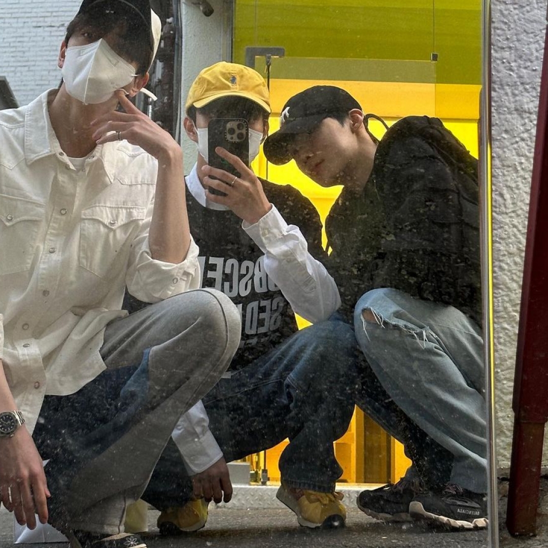 Balenciaga Track Sneakers Black Red 2019 착용 스타일 - 4