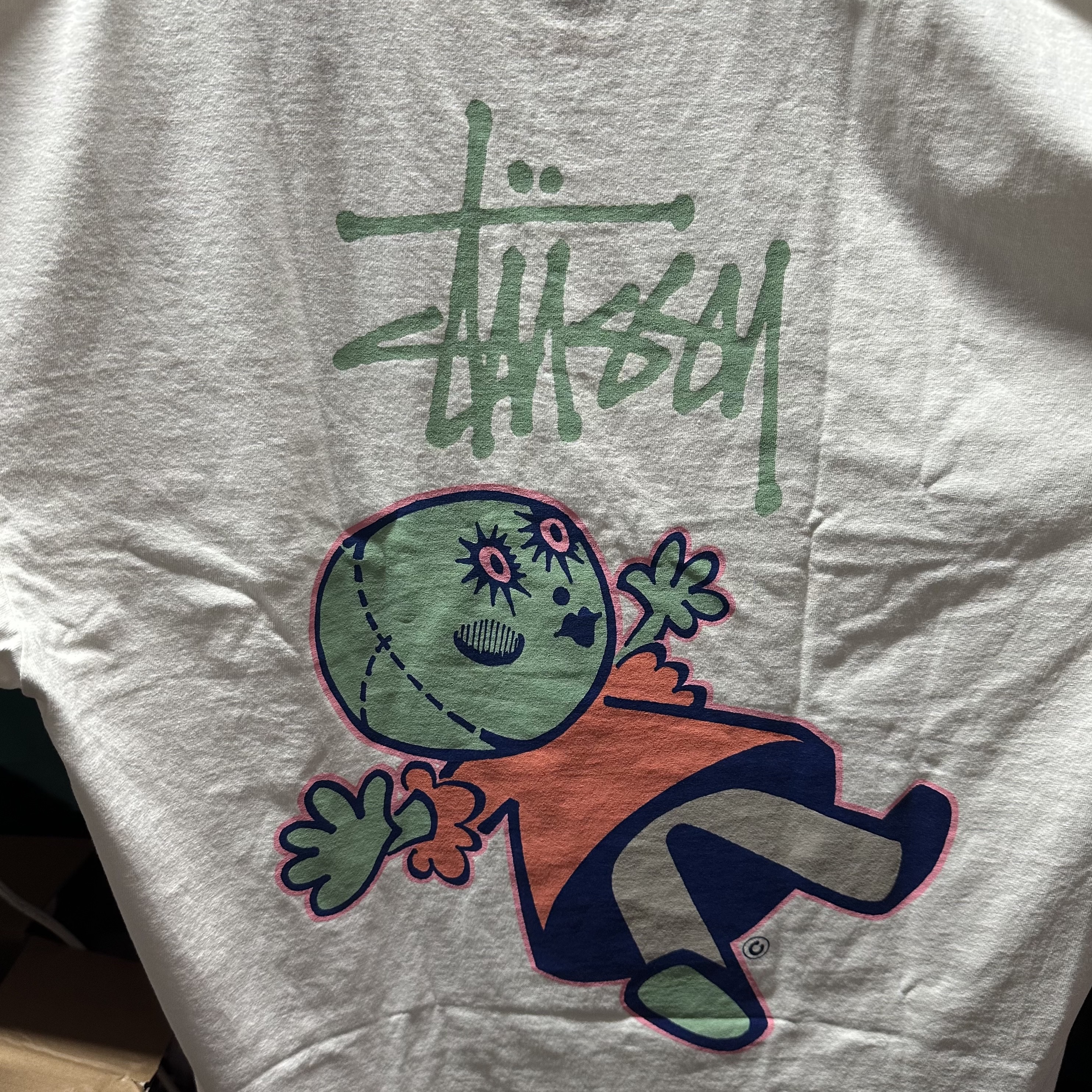 Stussy Dollie Pigment Dyed T-Shirt Natural 착용 스타일 - 2