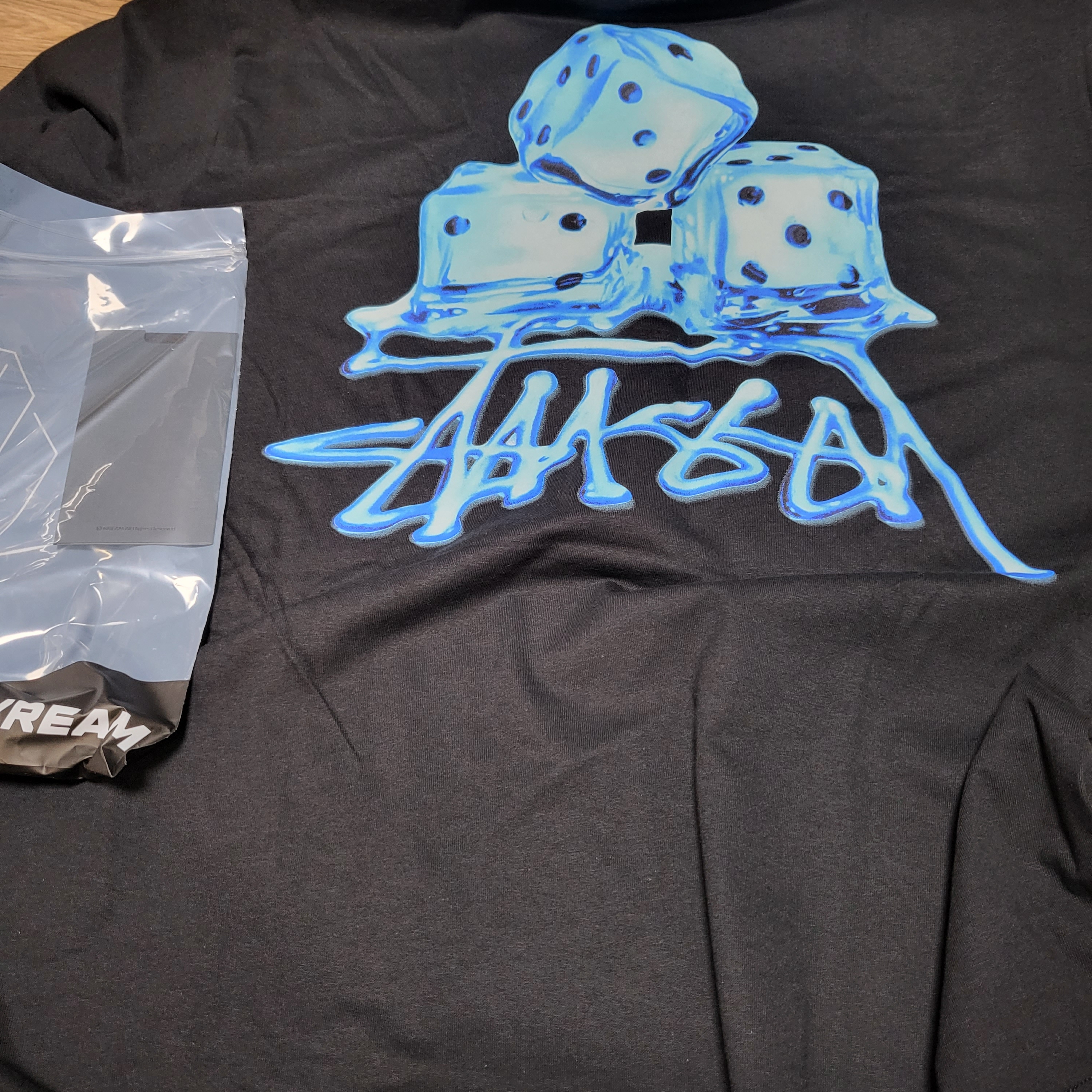 Stussy Melted T-Shirt Black 착용 스타일 - 1