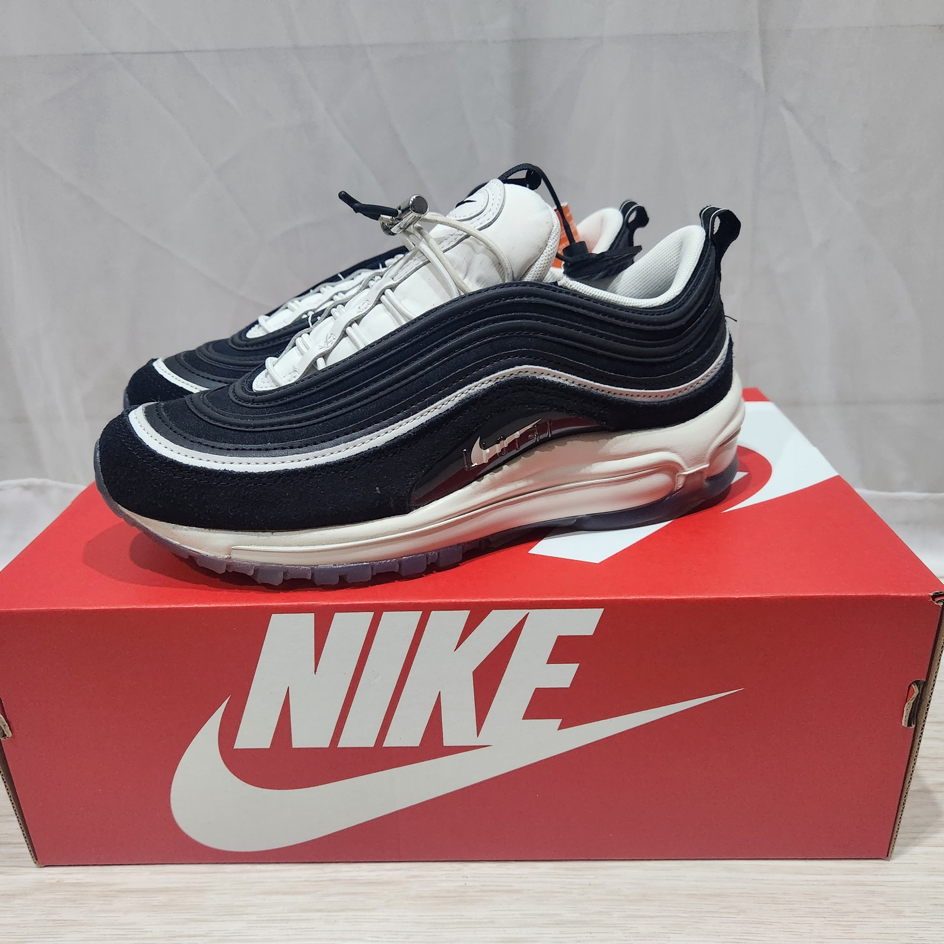 (W) Nike Air Max 97 PRM Hangul Day 착용 스타일