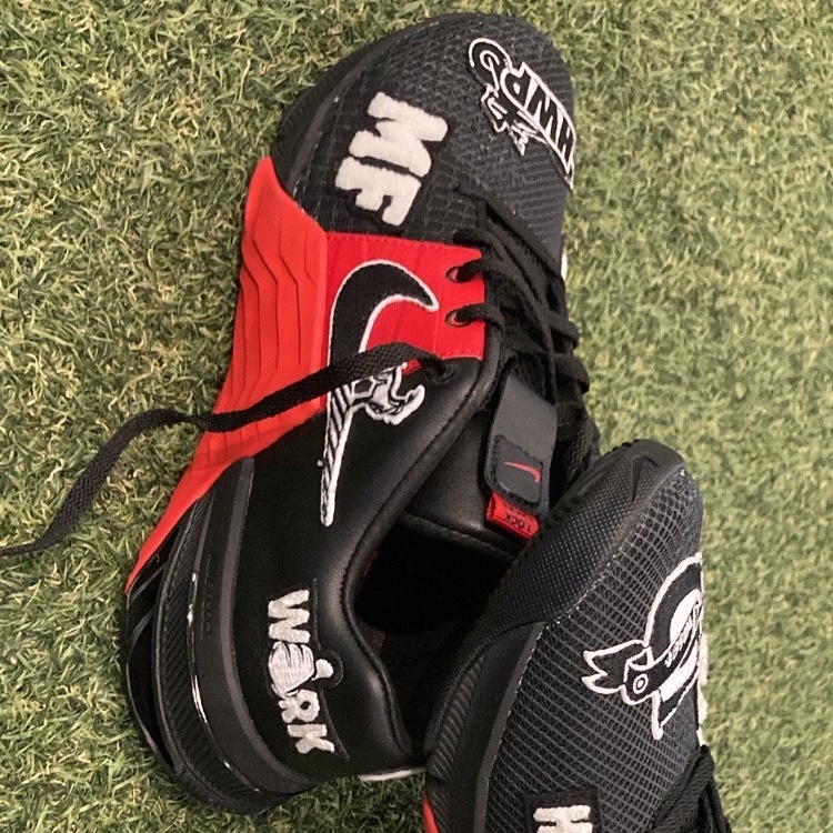 Nike Metcon 8 MF Black Dark Smoke Grey 착용 스타일