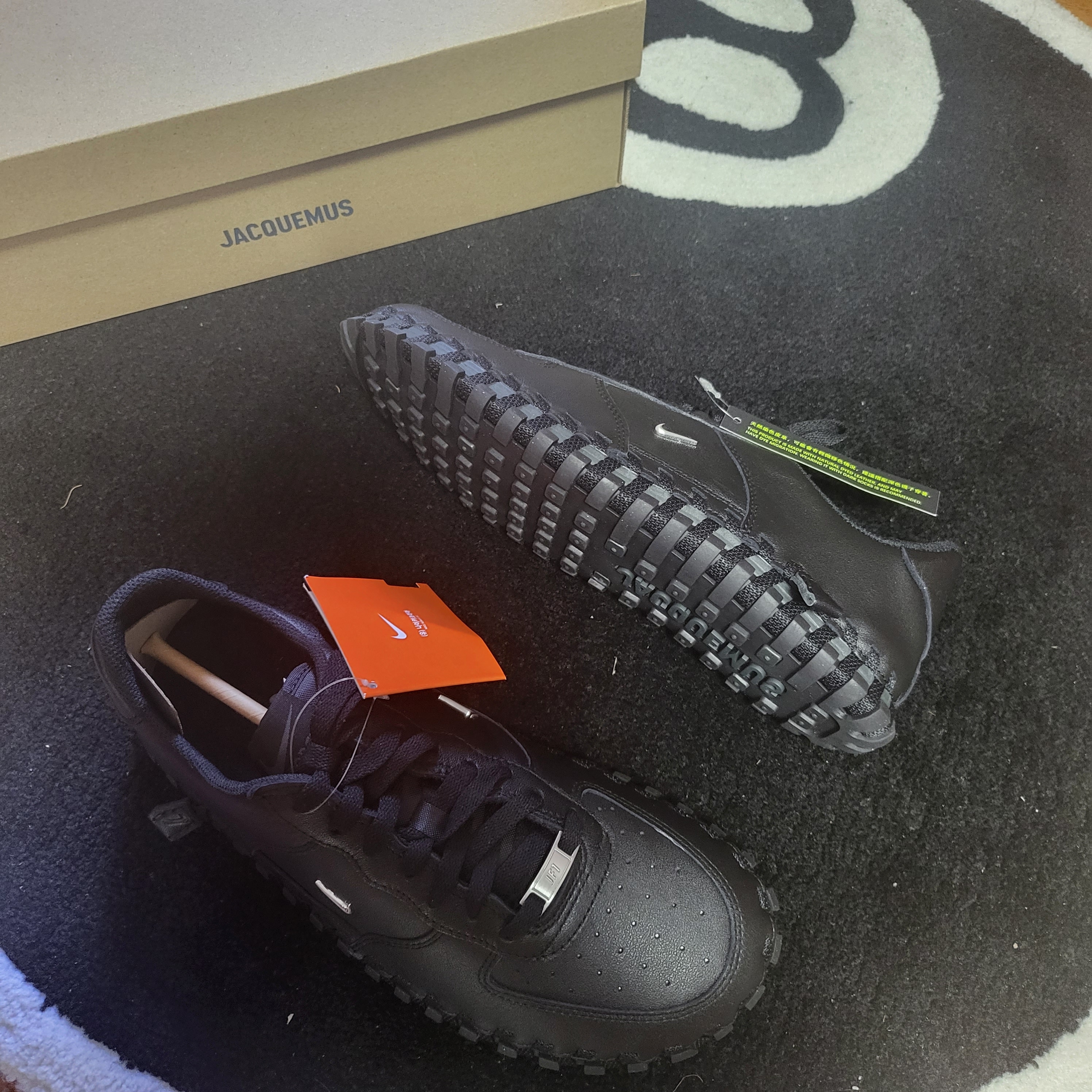 Nike x Jacquemus J Force 1 Low LX SP Black 착용 스타일