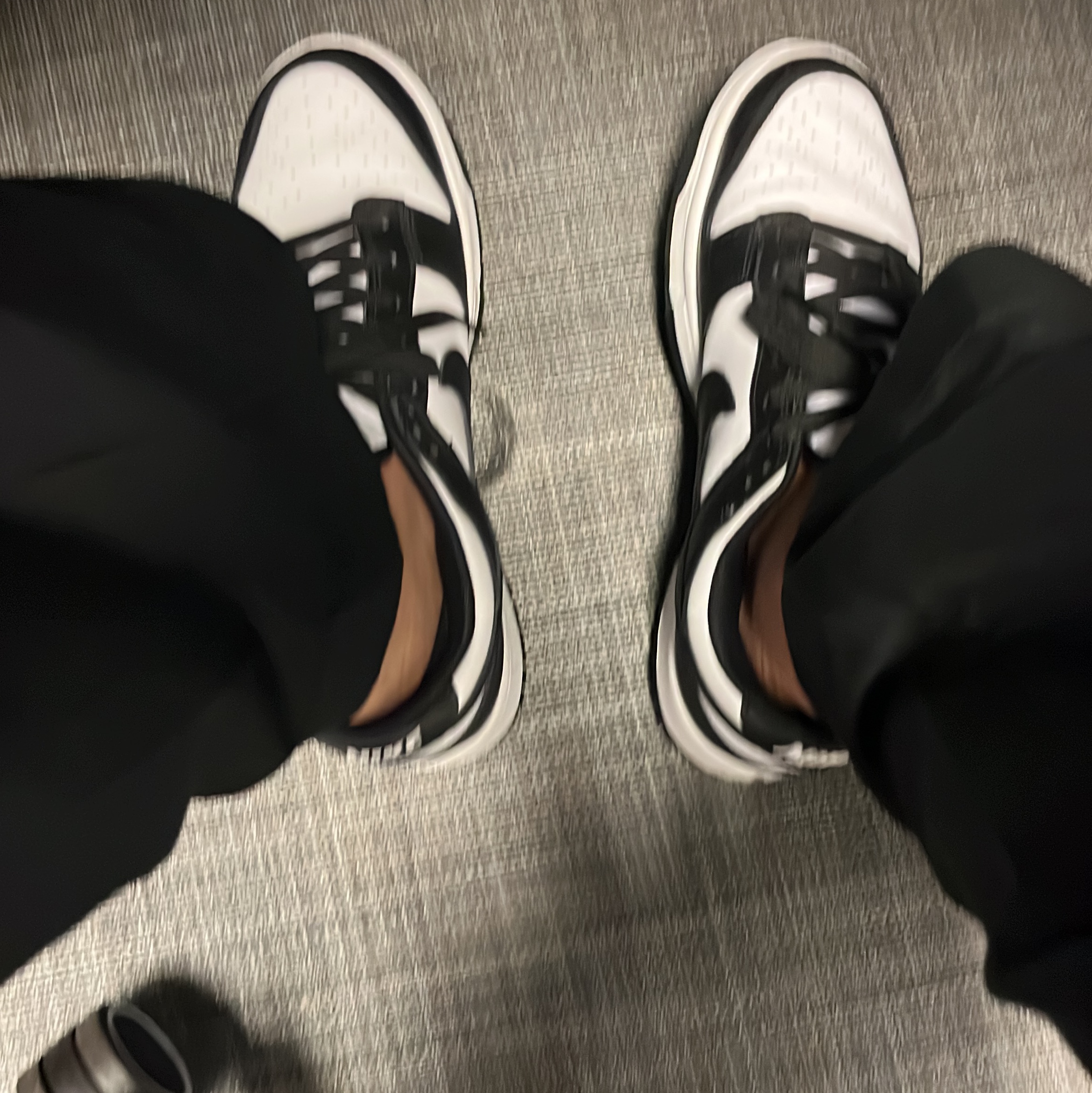 Nike Dunk Low Retro Black 착용 스타일