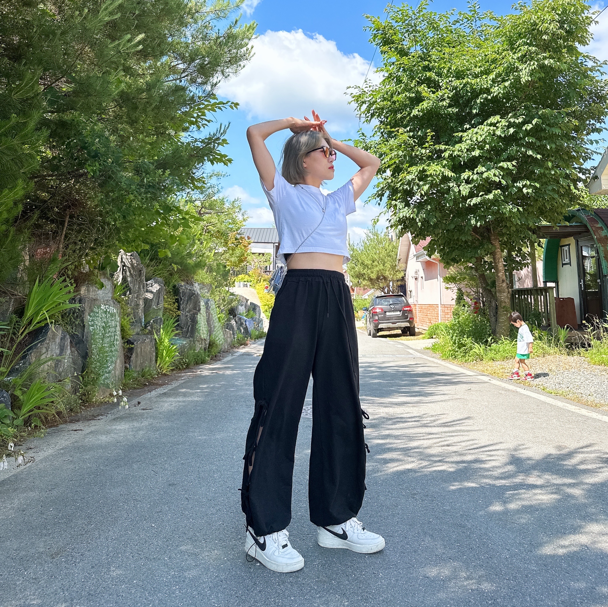 Nike x Ambush Air Force 1 Low SP Phantom, Matin Kim Accordion Jelly Mini Bag Clear 착용 스타일 - 1
