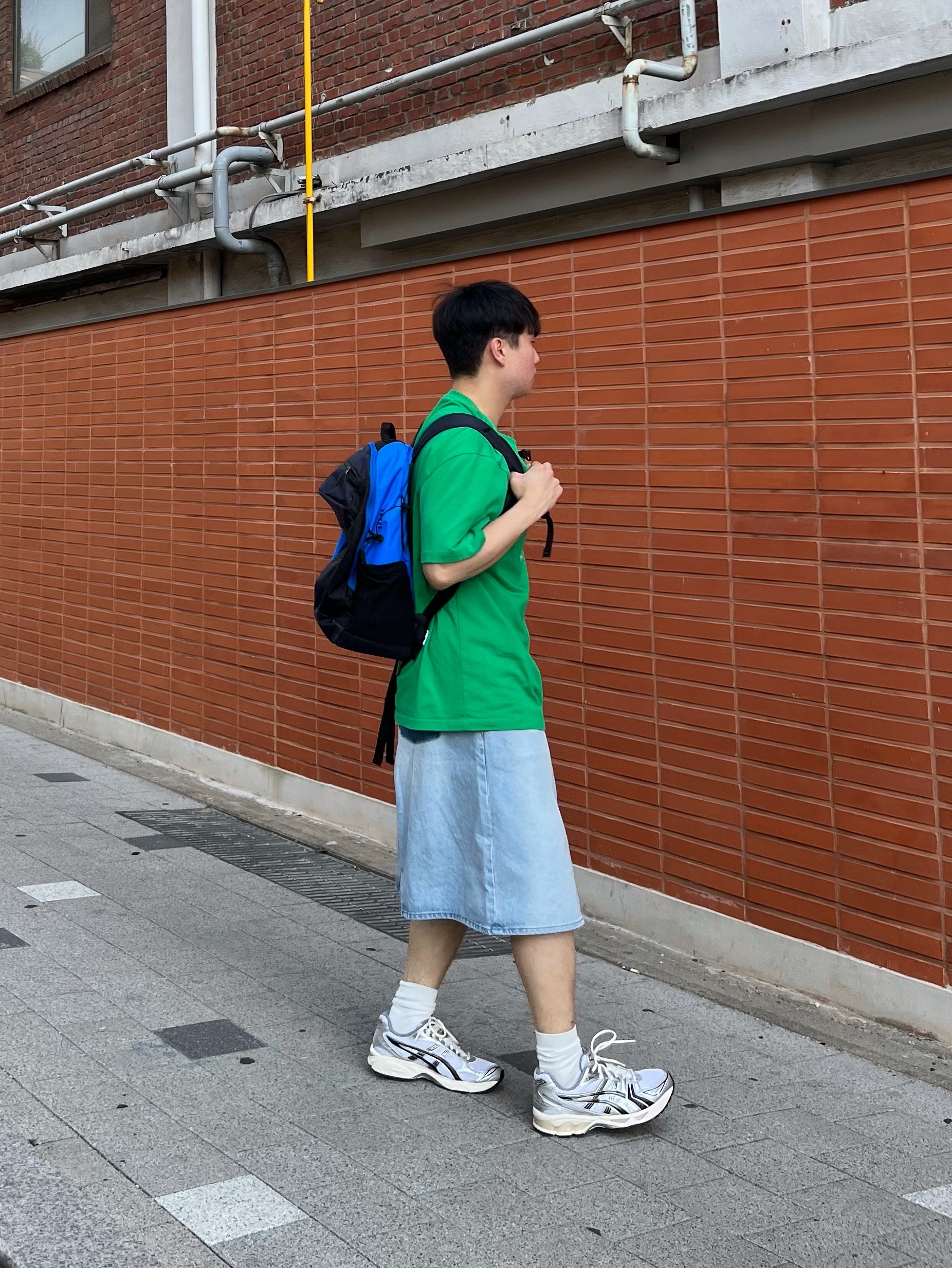 Ader Error Twin Heart Logo T-Shirt Green, Asics x JJJJound Gel-Kayano 14 Silver Black 착용 스타일