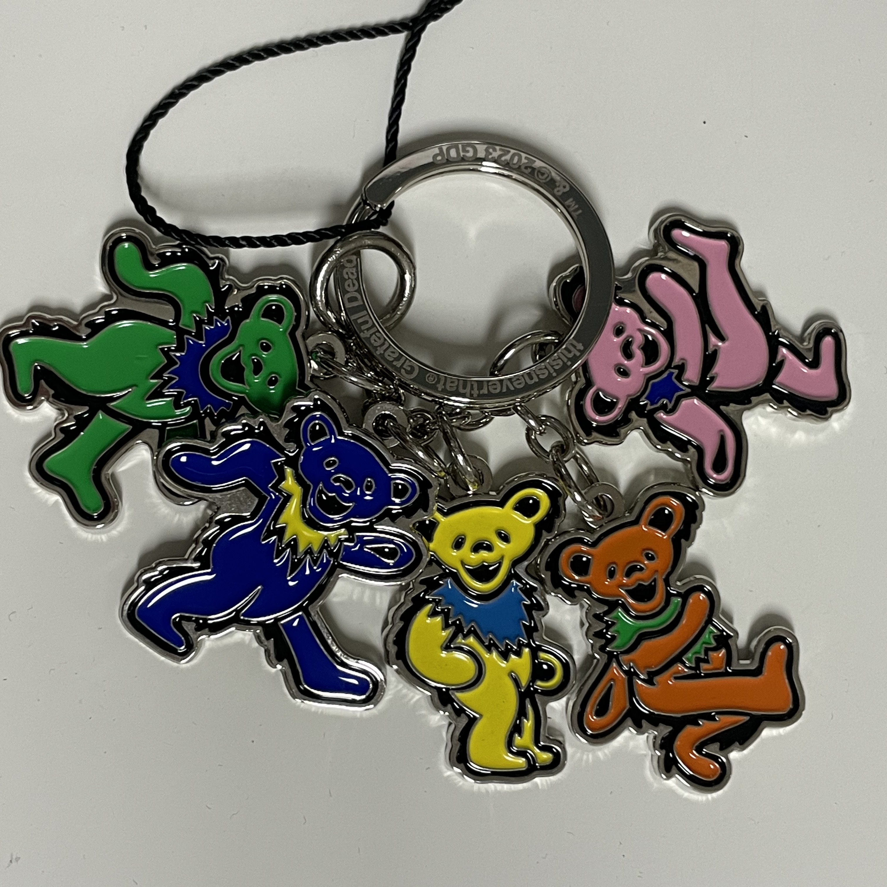Thisisneverthat x Grateful Dead Dancing Bears Keychain Silver 착용 스타일