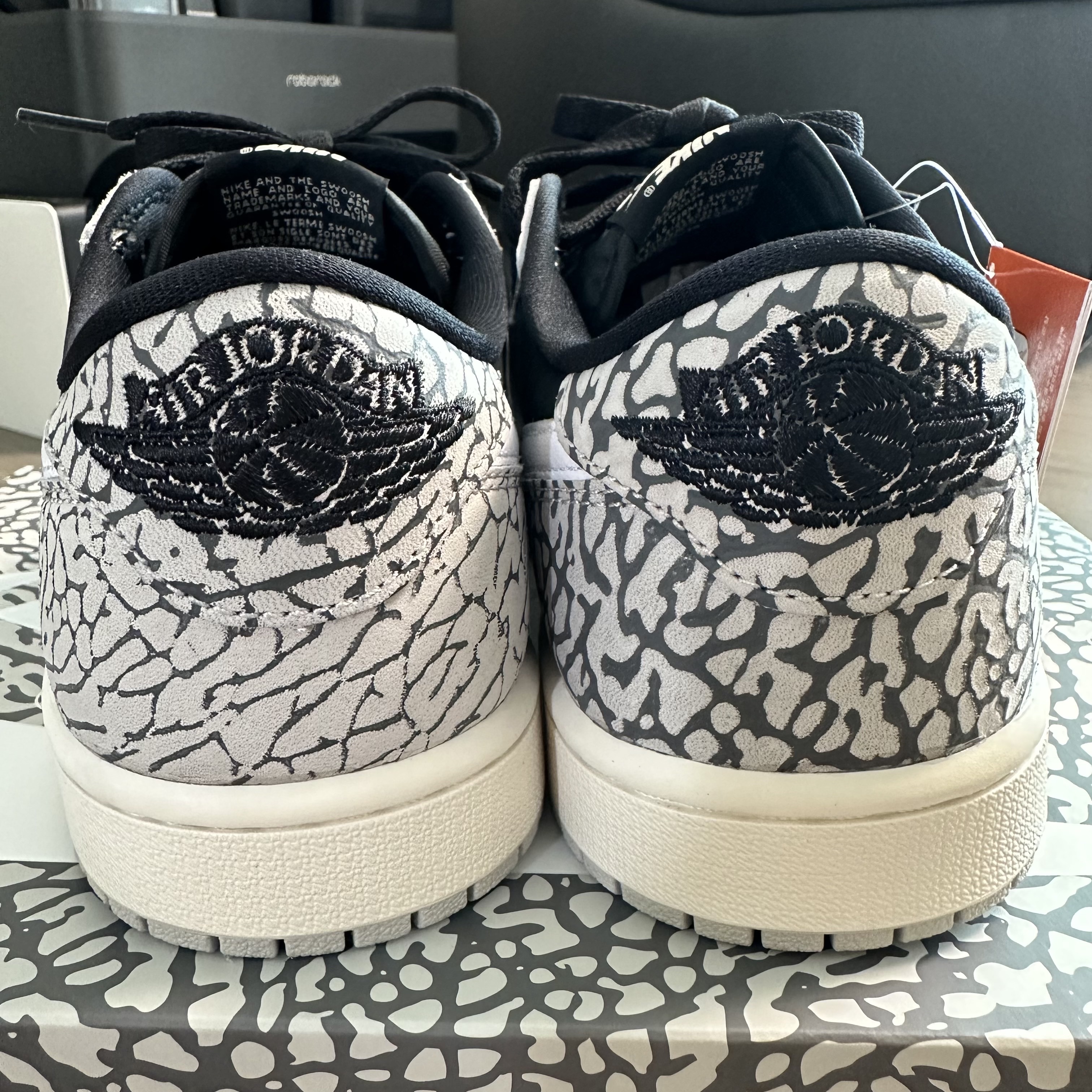 Jordan 1 Retro Low OG Black Cement 착용 스타일 - 4