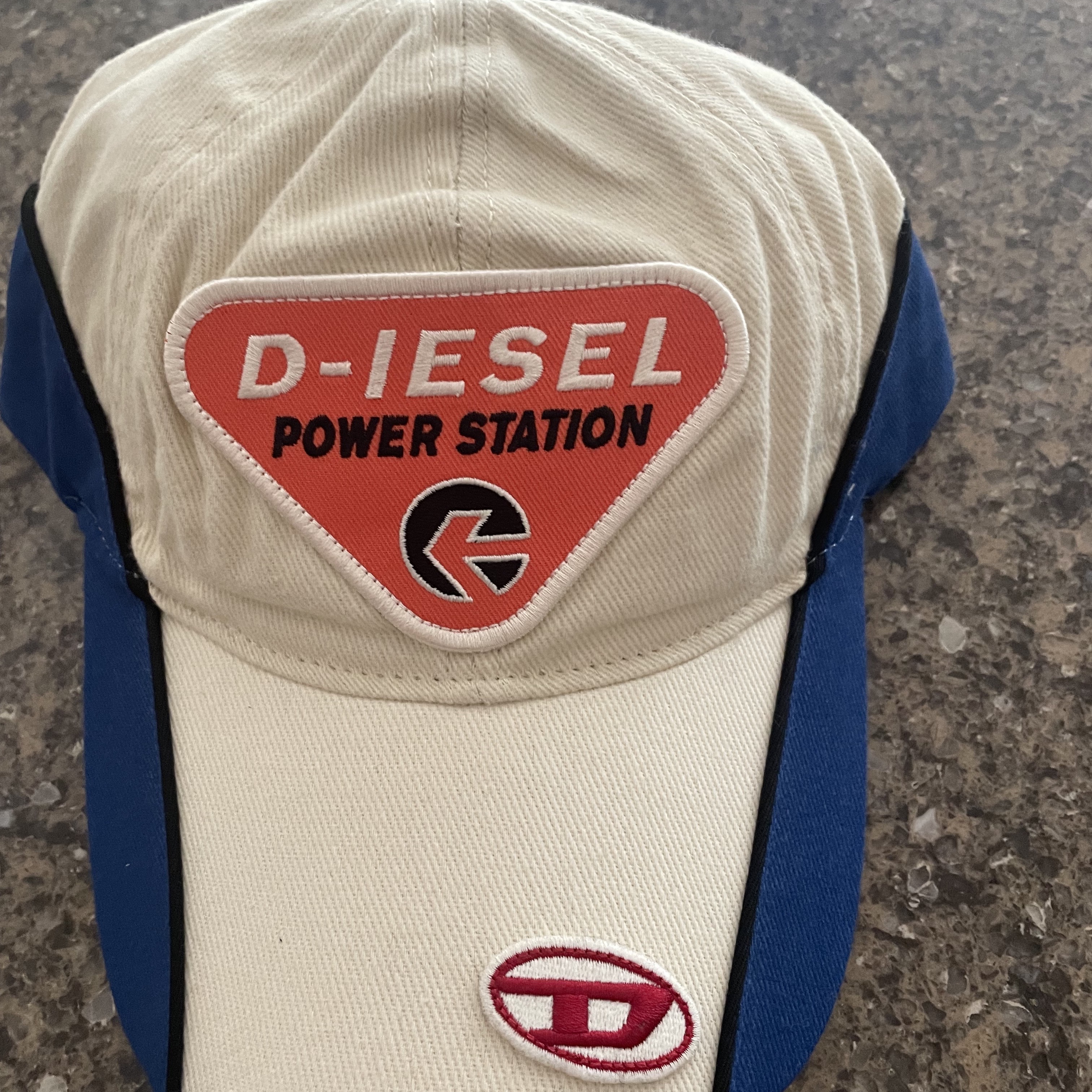 Diesel C-Pavel Logo Patches Baseball Cap White 착용 스타일