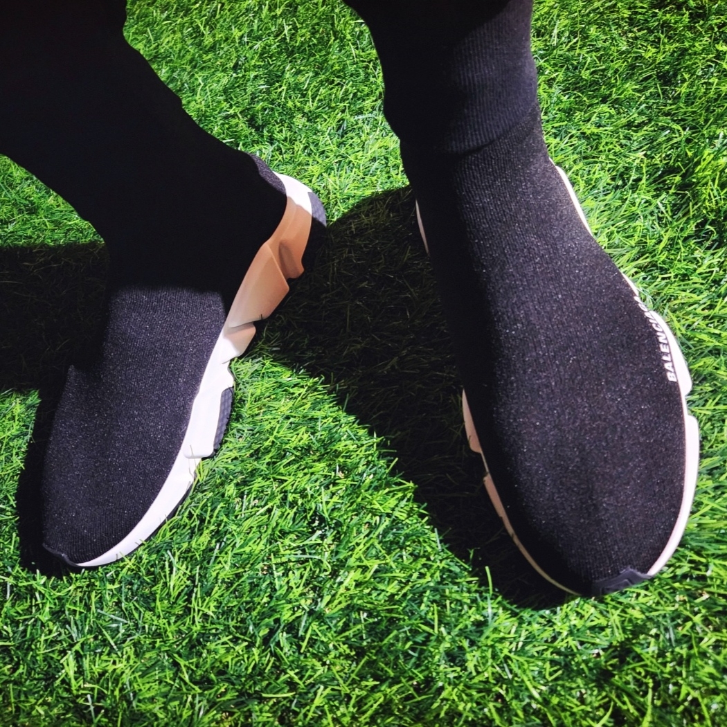 Balenciaga Speed Trainer Black White 2020 착용 스타일 - 4