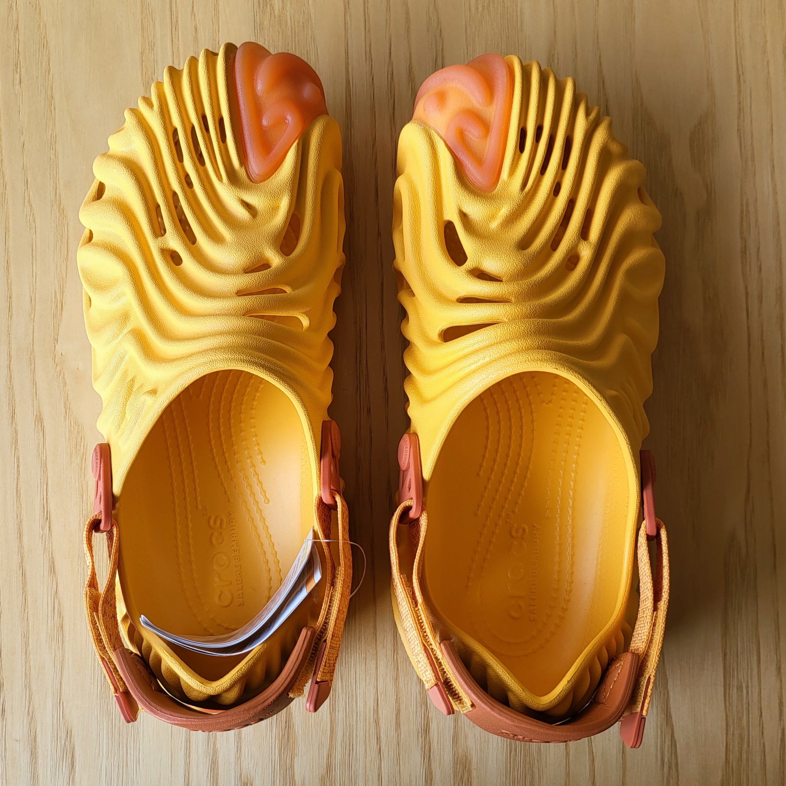 Crocs x Salehe Bembury Pollex Clog Cobbler 착용 스타일 - 1