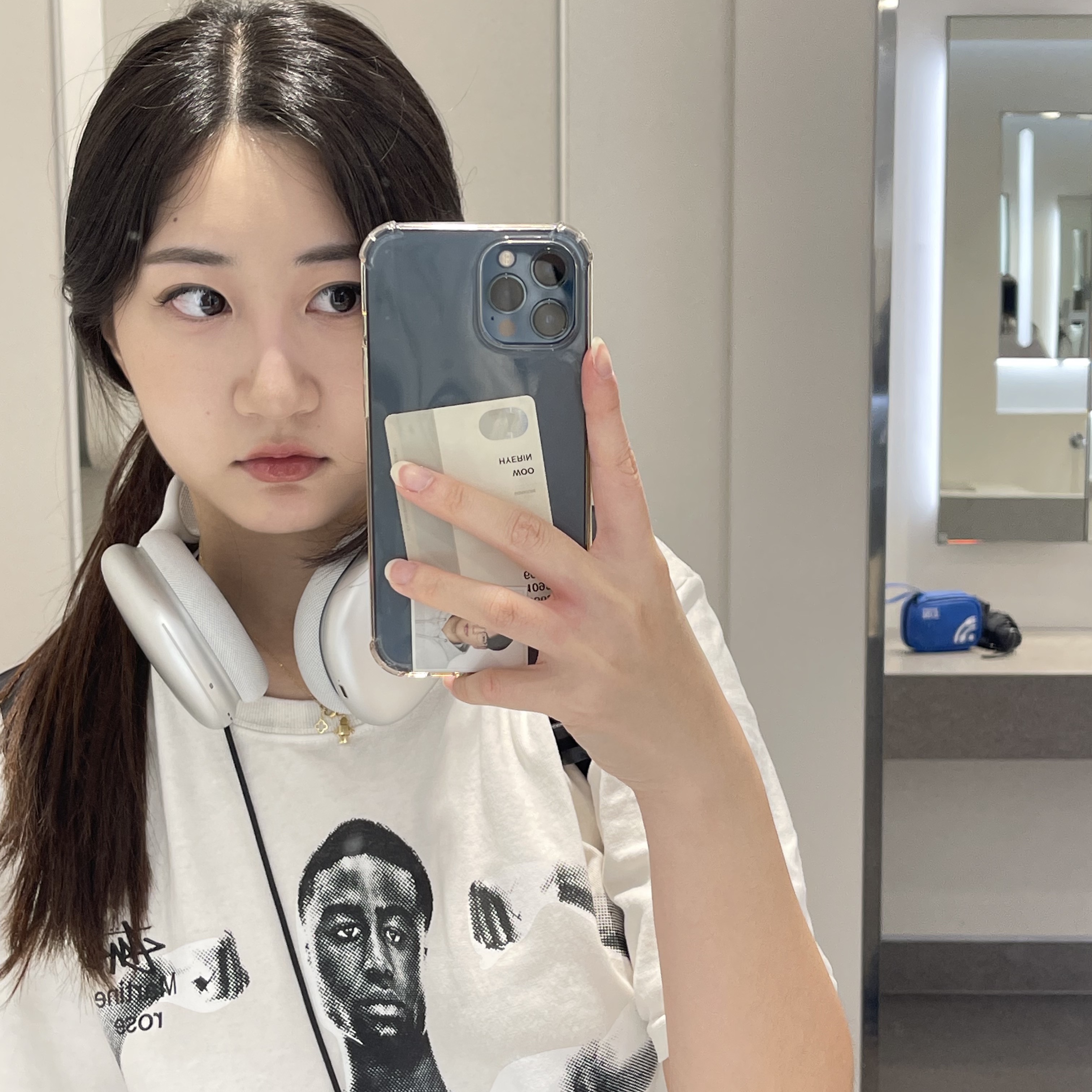 Stussy x Martine Rose Stand Firm Pigment Dyed T-Shirt Natural, Apple AirPods Max Lightning Silver (Korean Ver.) 착용 스타일 - 2