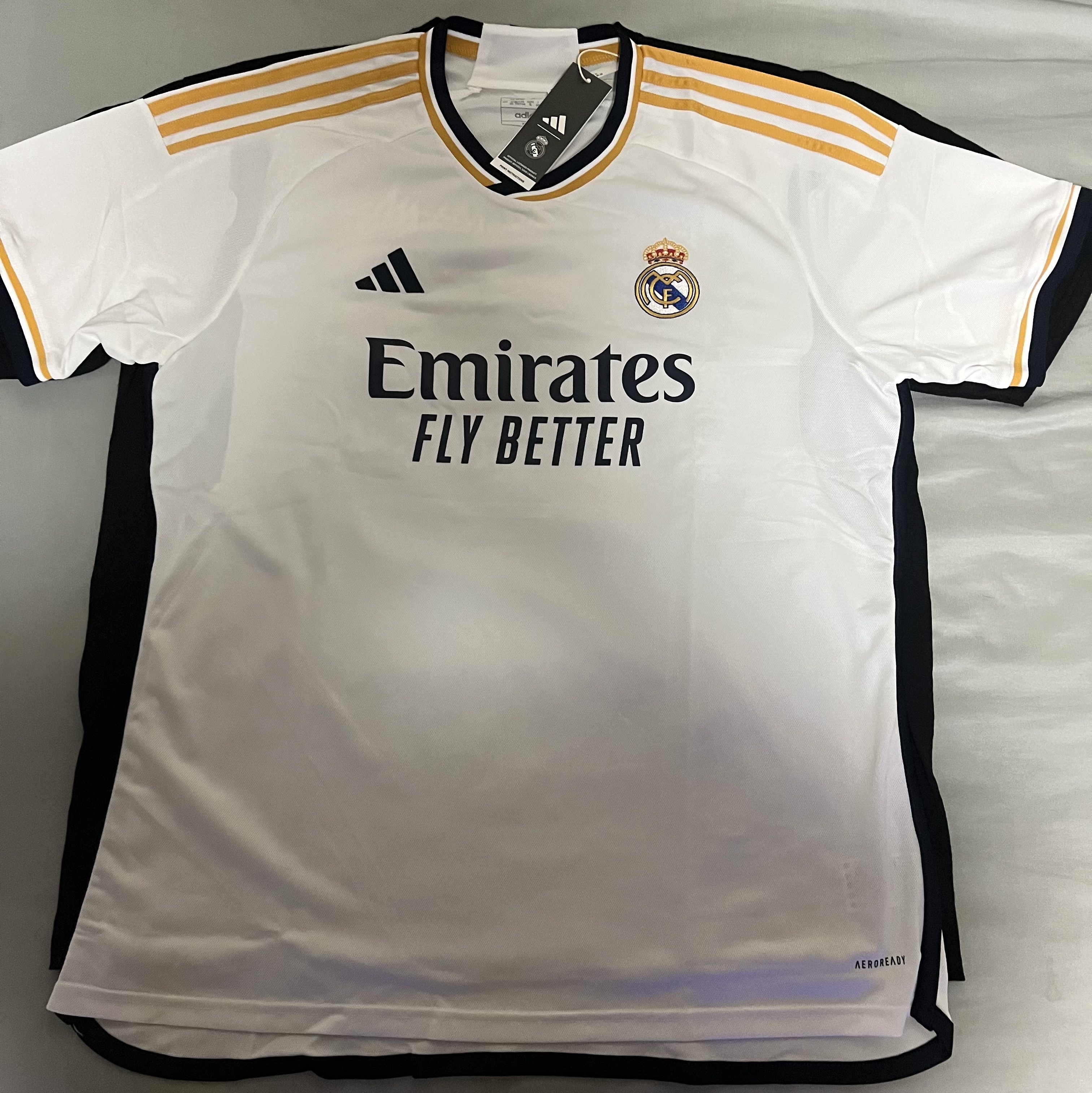 Adidas Real Madrid 2023/24 Home Jersey White - KR Sizing (Non Marking Ver.) 착용 스타일