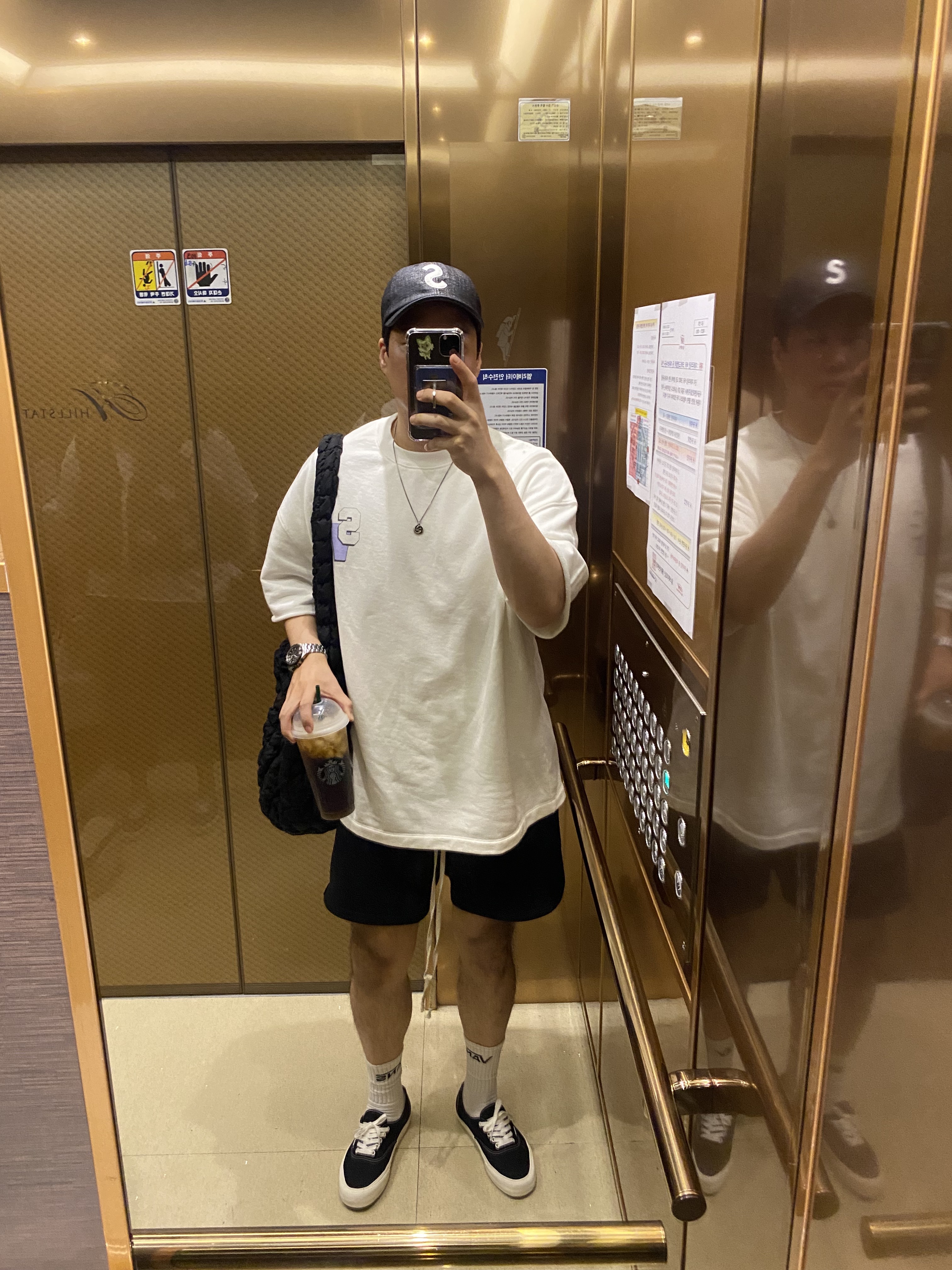 Supreme Raffia S Logo 6-Panel Black - 22SS, COS Quilted Oversized Shoulder Bag Black 착용 스타일