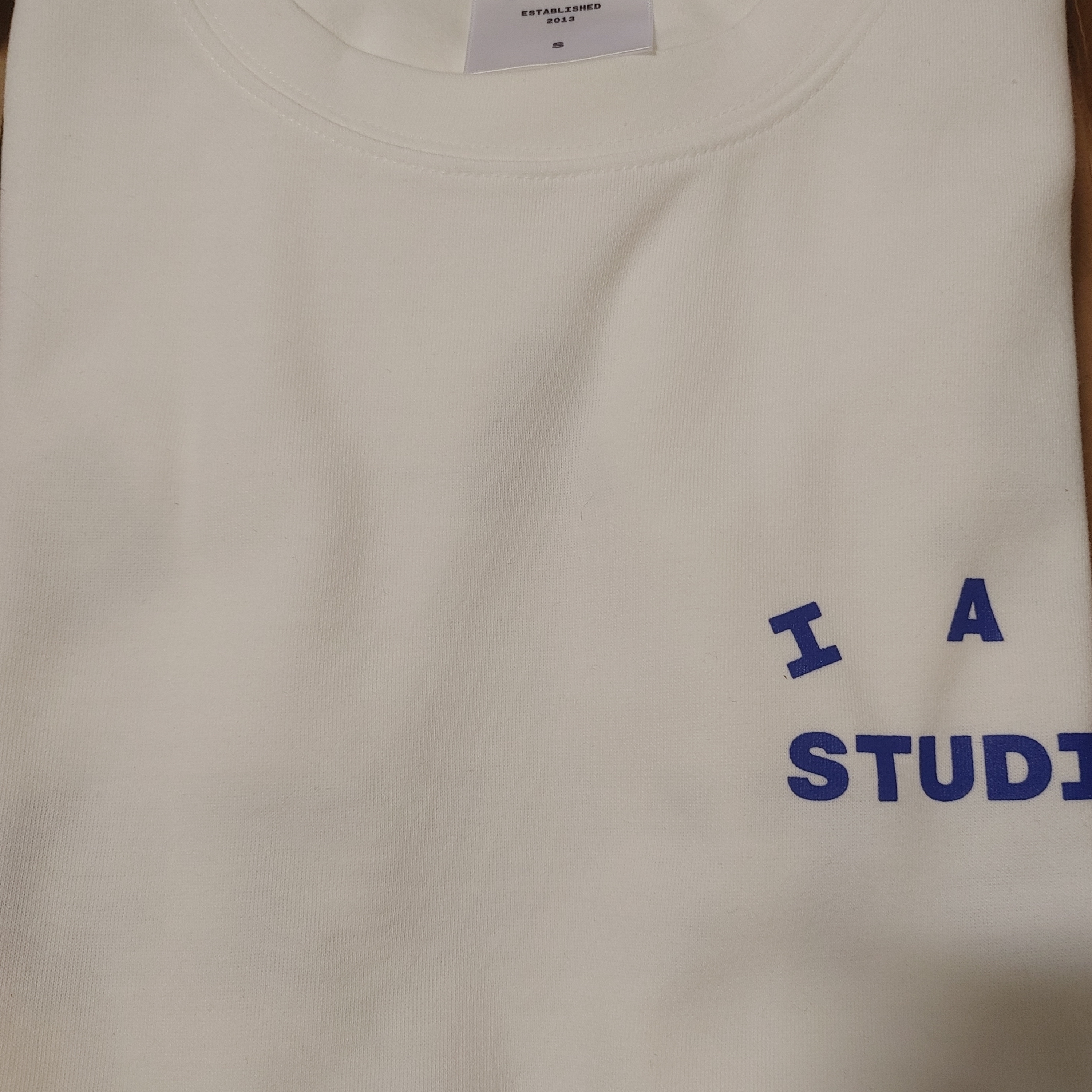 IAB Studio 10th Anniversary T-Shirt White 착용 스타일 - 1