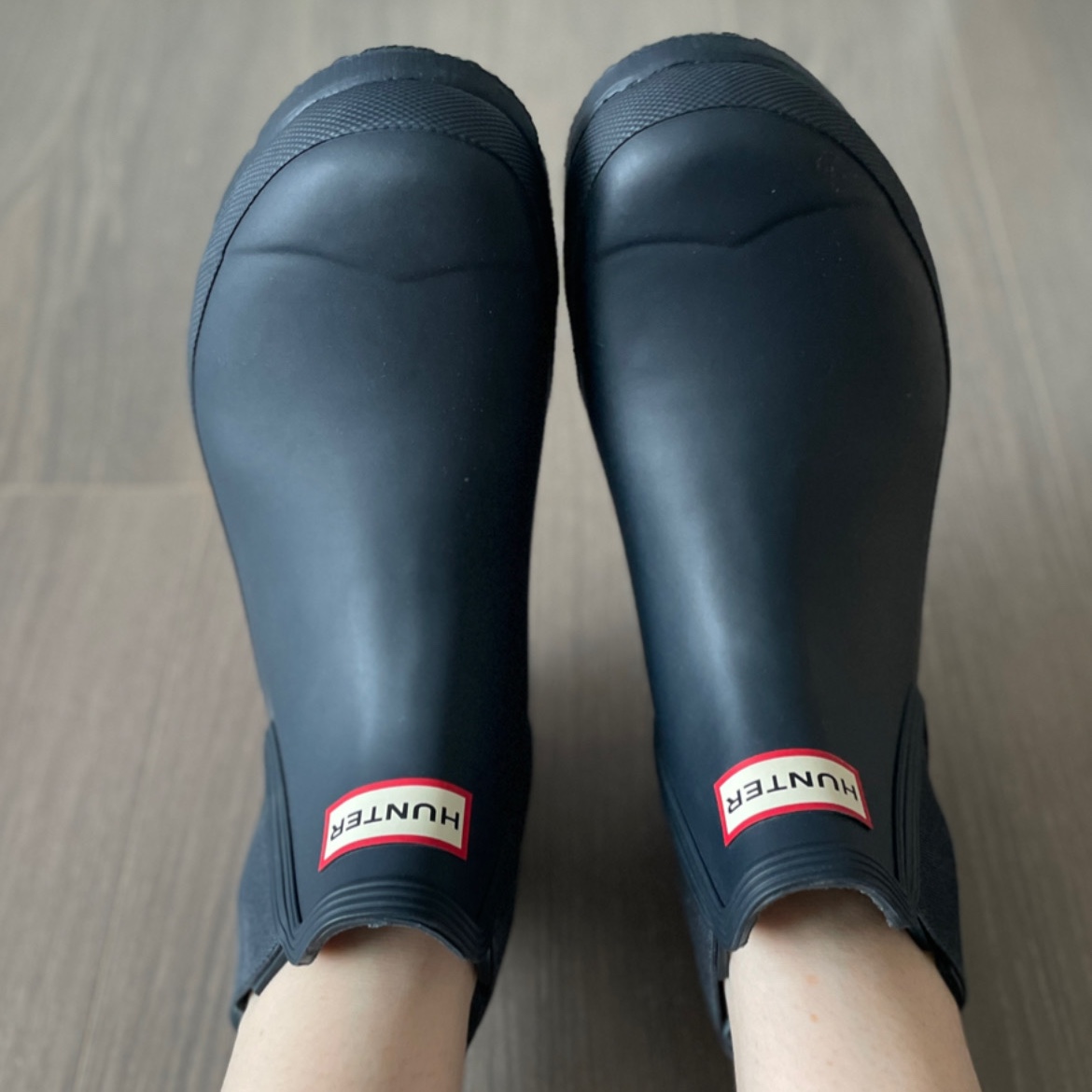 (W) Hunter Original Chelsea Boots Navy 착용 스타일